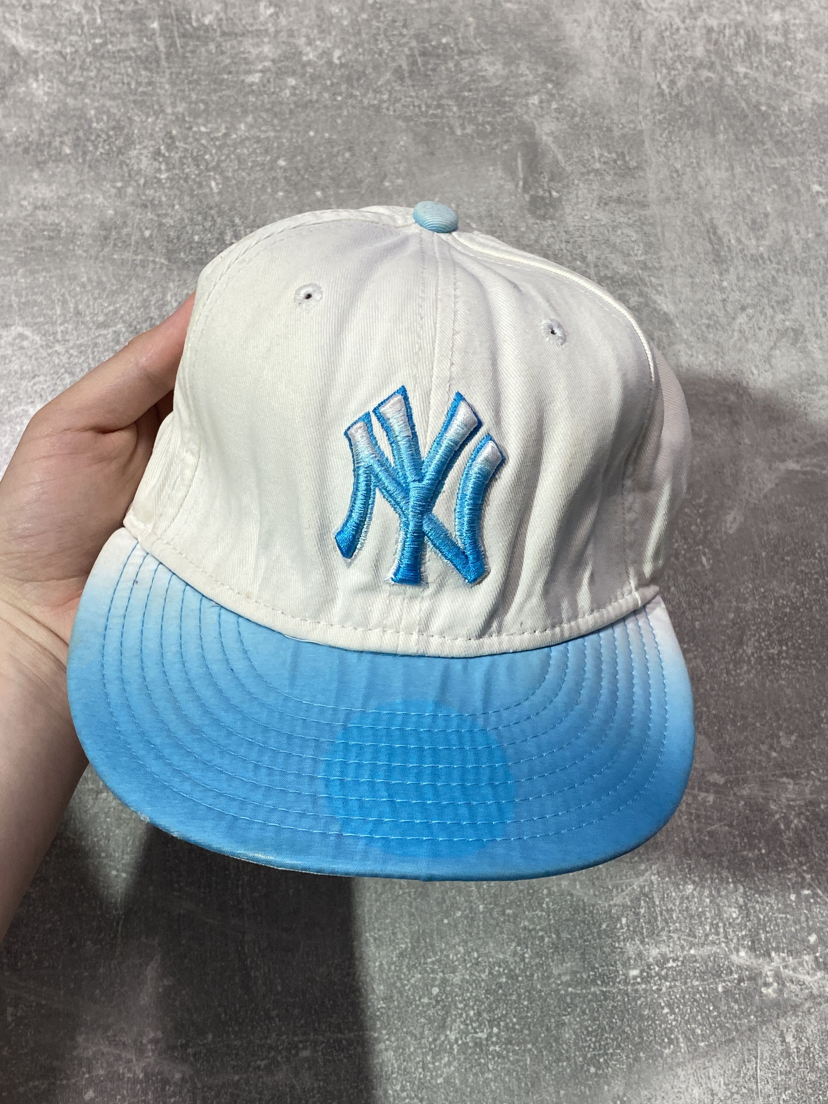 New York Yankees Vintage Y2K New York Yankees Snapback Size ONE SIZE - 1 Thumbnail