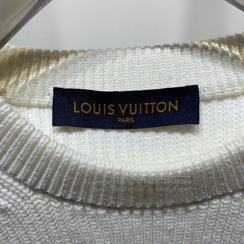 Louis Vuitton Louis Vuitton Solid Back Logo Embroidered Knit Sweater Size US L / EU 52-54 / 3 - 2 Thumbnail