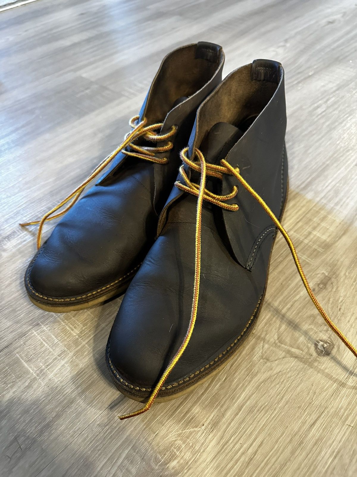 Red Wing Red Wing 3324: Weekender Chukka, Concrete Rough & Tough Size US 8.5 / EU 41-42 - 1 Thumbnail