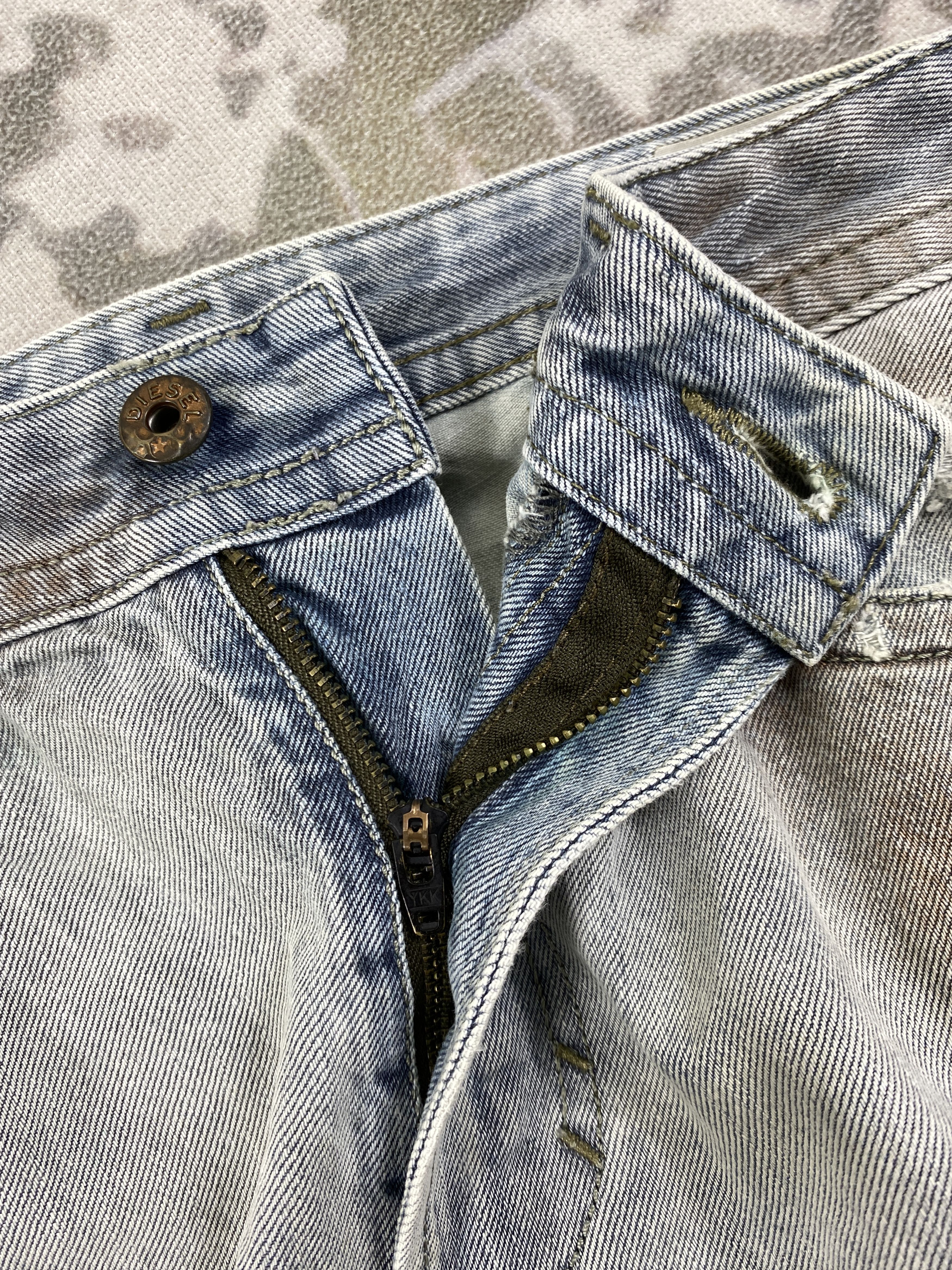 Le Grande Bleu (L.G.B.) Vintage diesel Jeans lgb style 31x30 - JN 3015 Size US 31 - 7 Thumbnail