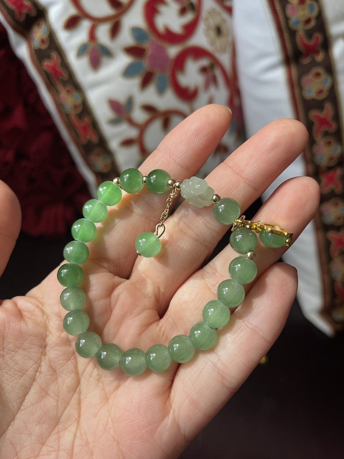 The Unbranded Brand Auth jade bean bracelets brand new with sillk pouch Size ONE SIZE - 7 Thumbnail