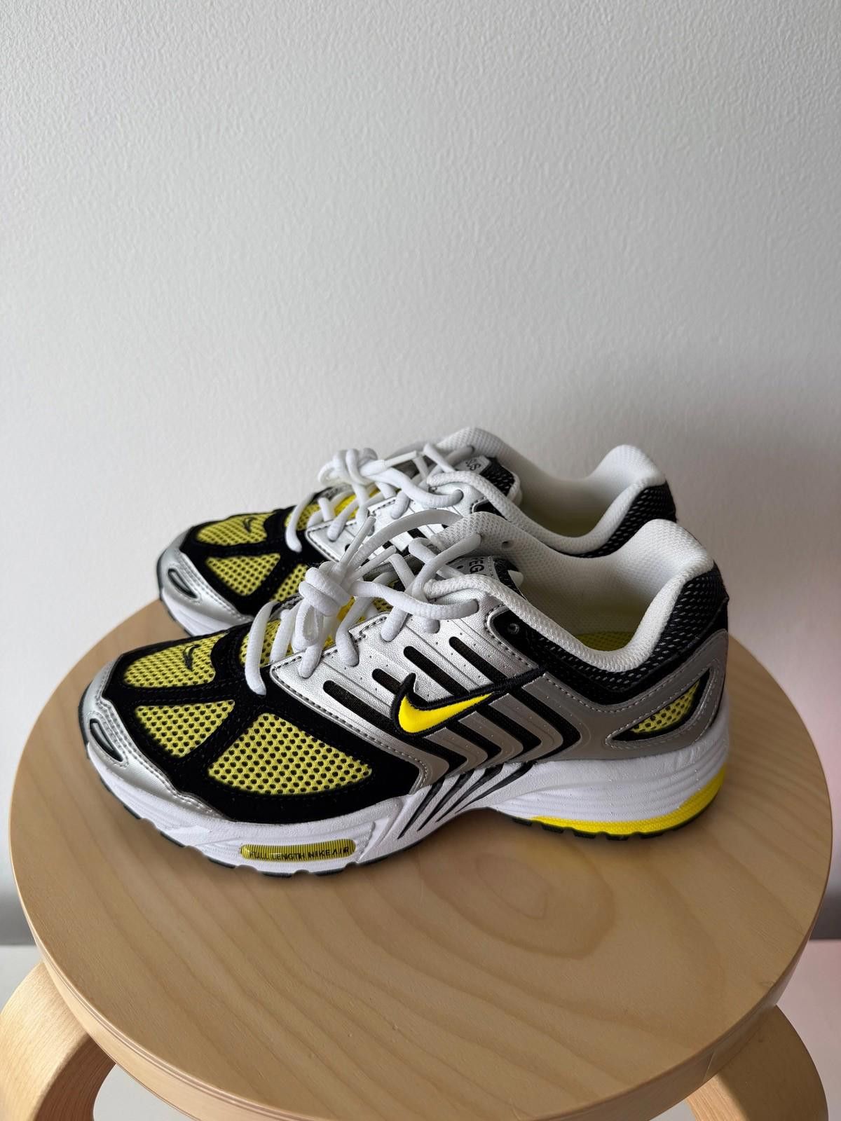 Nike new nike womens w air pegasus 2005 sneakers shoes white 7 38 Size US 7 / IT 37 - 4 Thumbnail