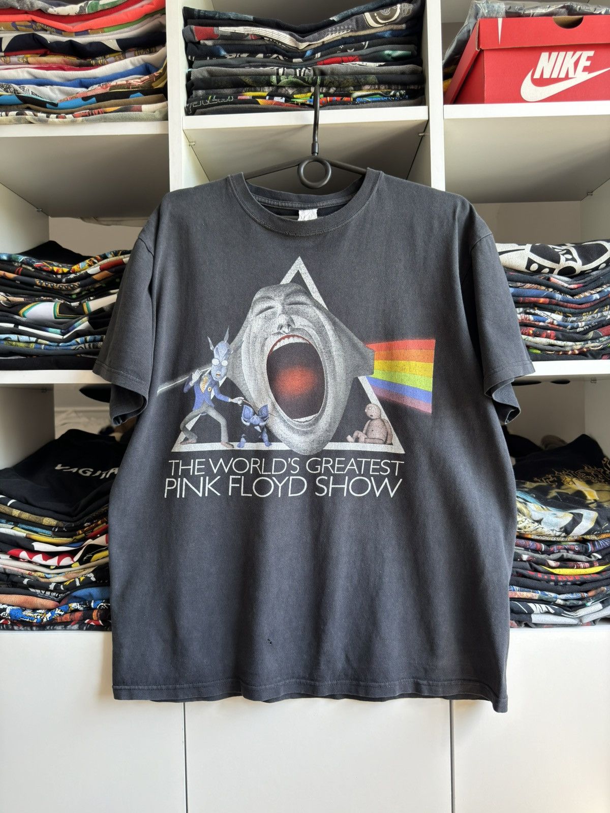 Band Tees Vintage Pink Floyd Brit Floyd Band Tee T Shirt Size US L / EU 52-54 / 3 - 1 Thumbnail