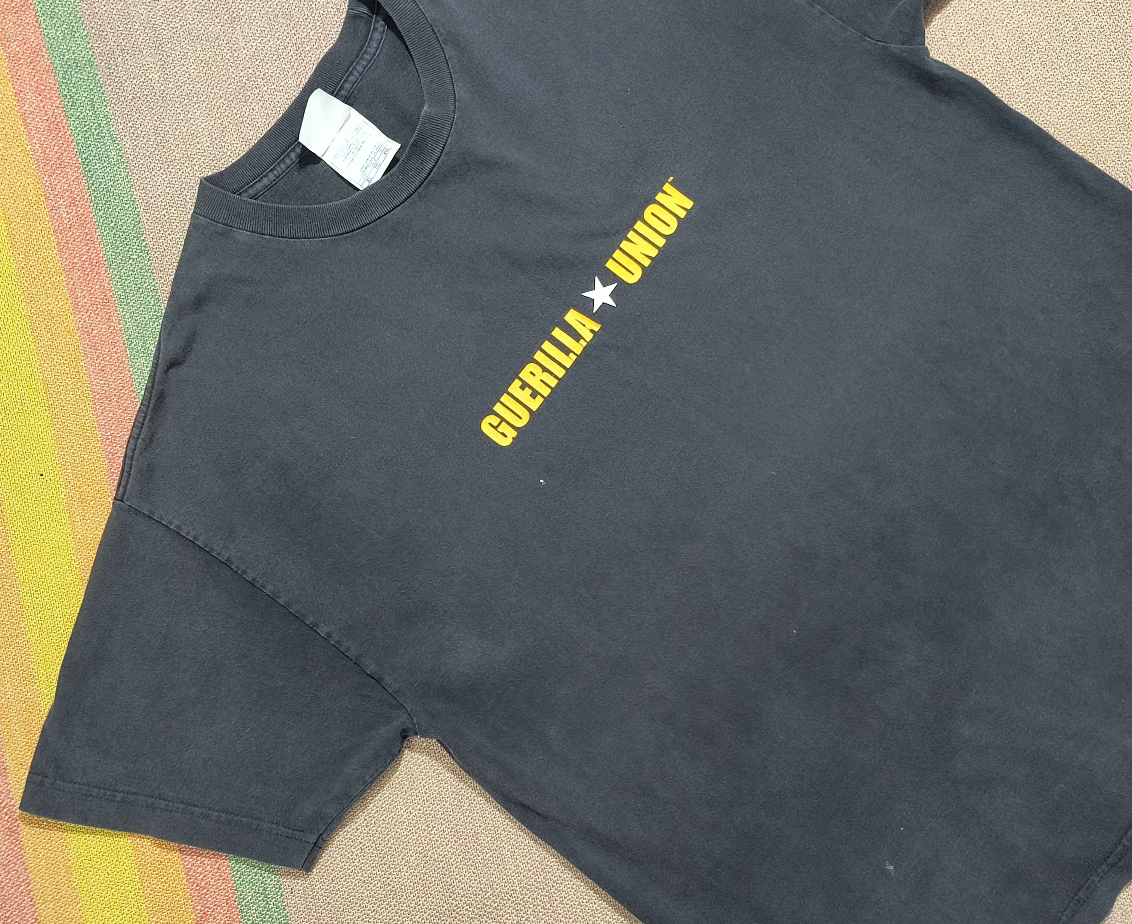 Other Vintage Y2K guerilla union Wu-Tang rock the bells 2004 tee Size US XL / EU 56 / 4 - 4 Thumbnail