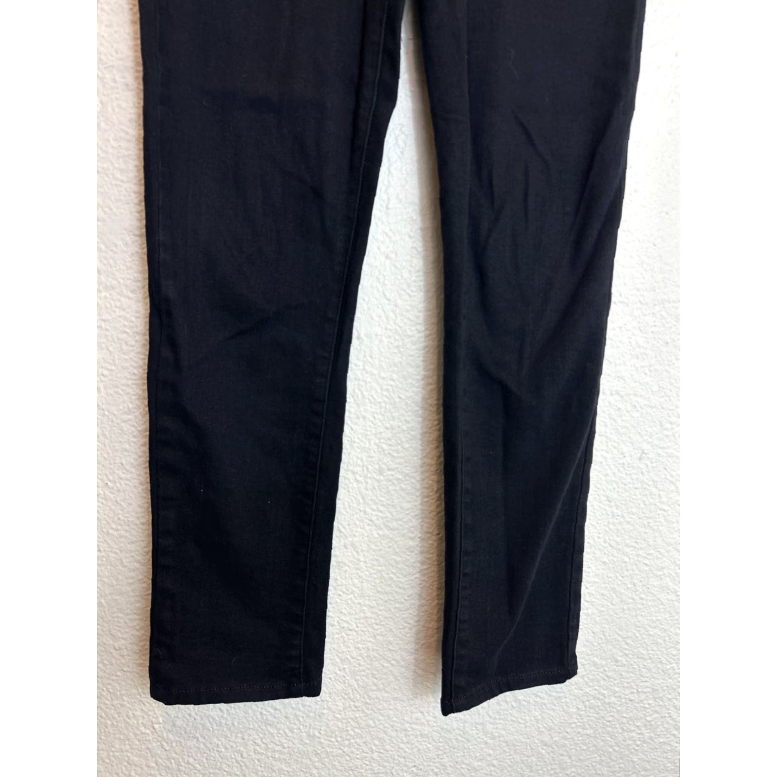 Paige **Paige Skyline Black Women’s Skinny Jeans Size 25** User: Paige Skyline Black Women's Skinny Jeans Size 25 Size 42" / US 20 - 2 Thumbnail