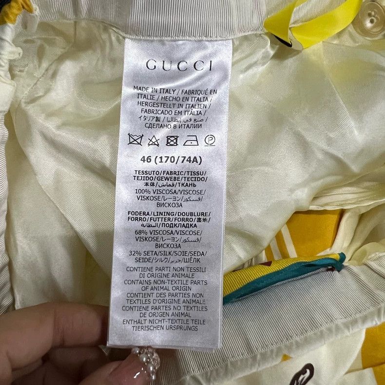 Gucci Gucci Co-branded full-printed letter logo silk shorts 2503- Size US 30 / EU 46 - 3 Thumbnail