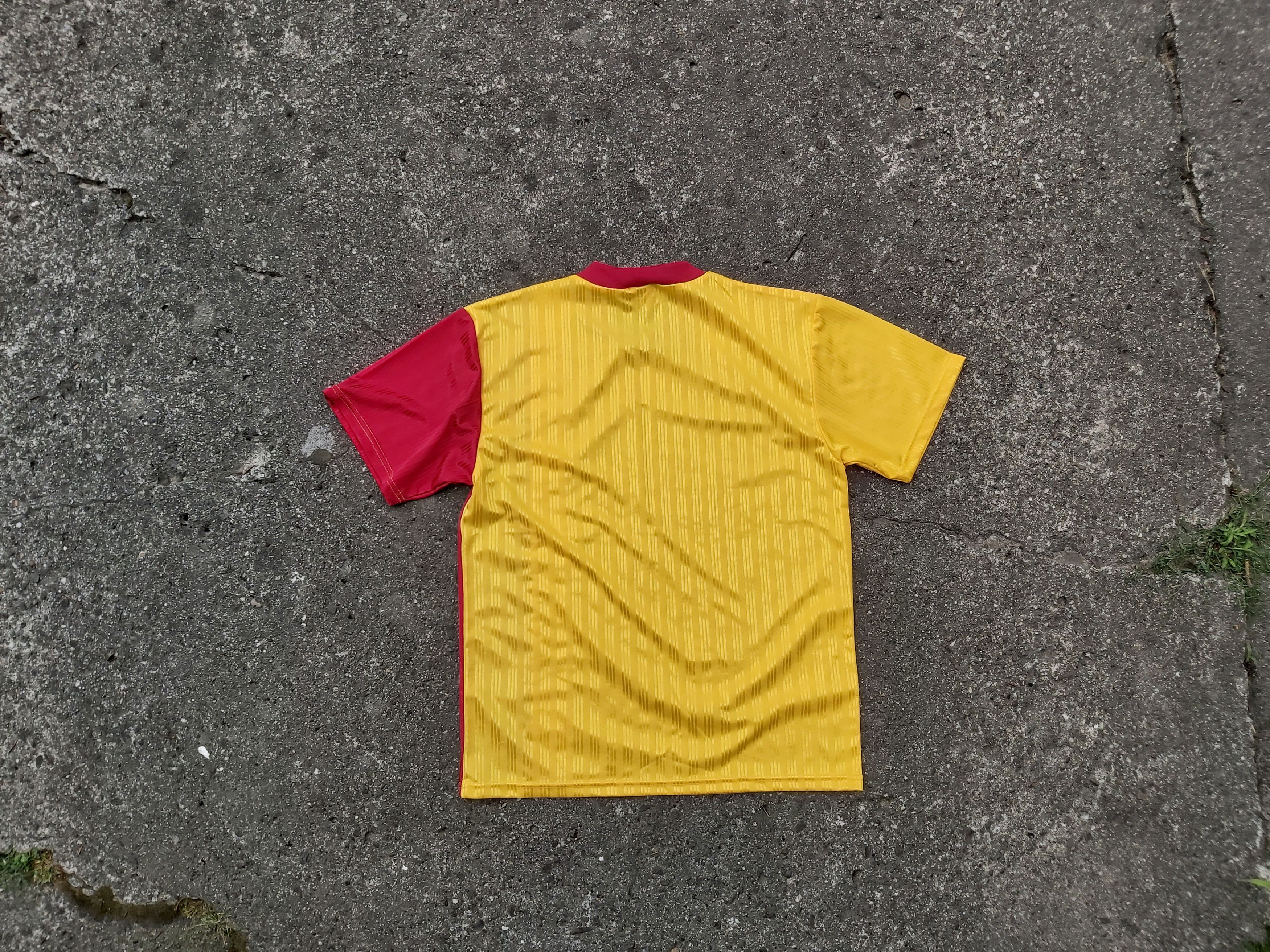 Adidas Vintage 90s soccer jersey tshirt Size US L / EU 52-54 / 3 - 3 Thumbnail