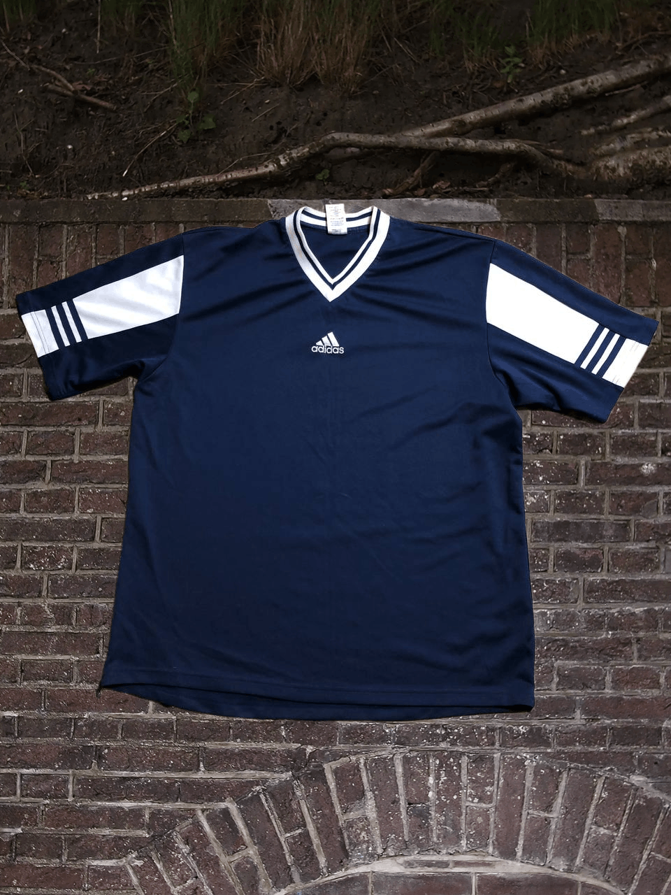 Adidas Adidas T-shirts Vintage Central Logo V Neck Y2K 90s Size US XL / EU 56 / 4 - 1 Thumbnail