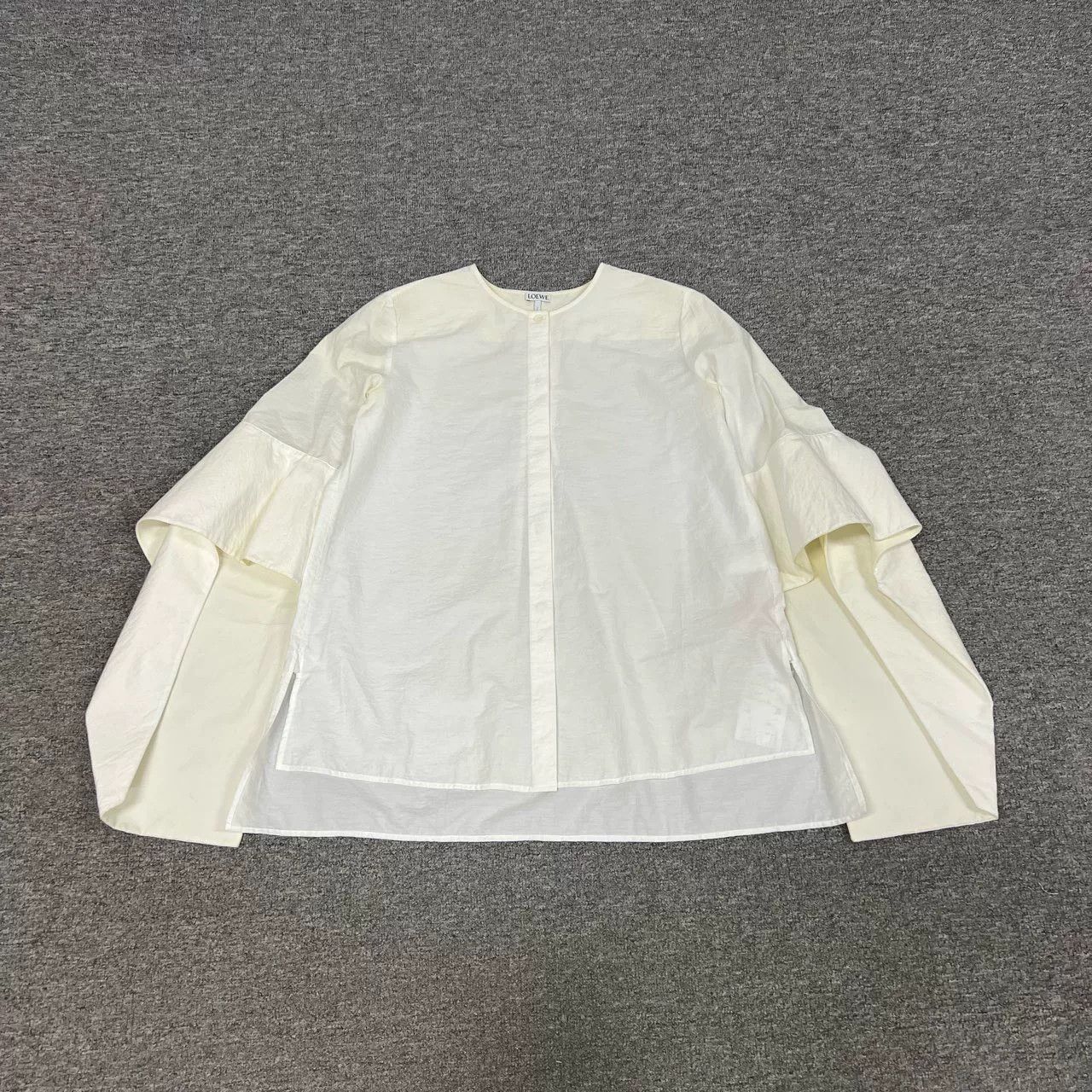 Loewe Loewe Crew Neck Fake Two-Piece Sleeve Shirt Size XS / US 0-2 / IT 36-38 - 1 Thumbnail
