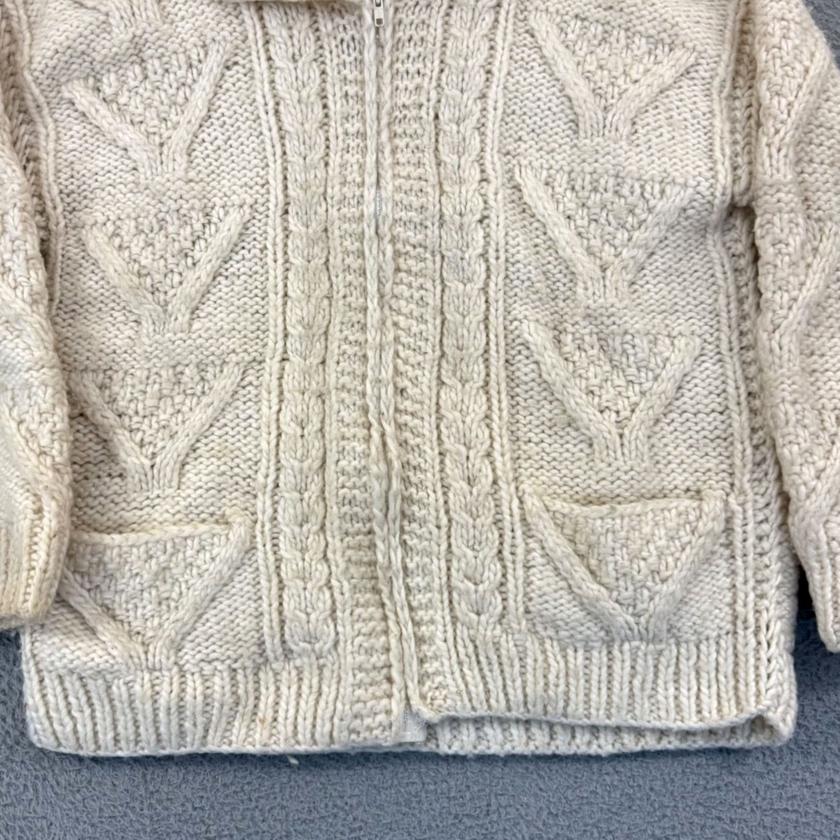 Vintage VINTAGE Artesanias Sweater Unisex Adults Large Beige Wool Cable-Knit Zip 90s Outdoor Size US L / EU 52-54 / 3 - 2 Thumbnail