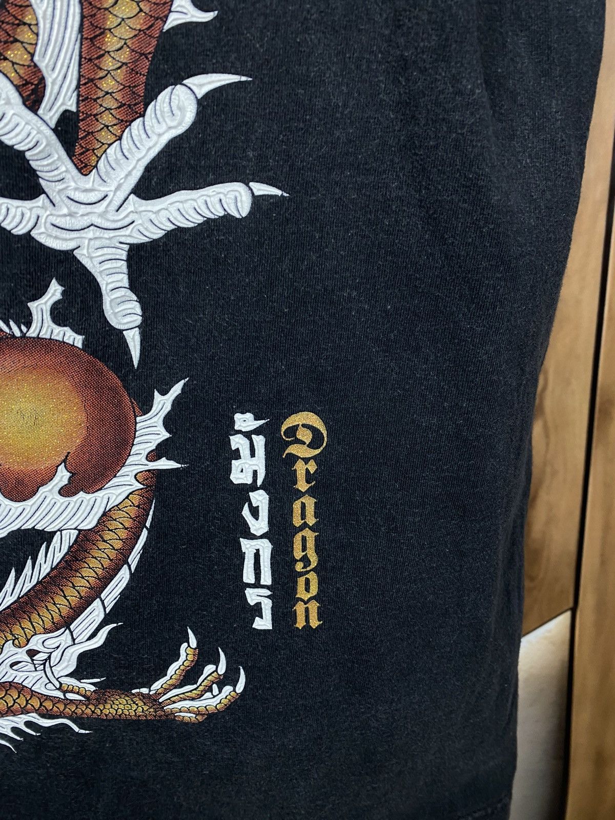 Japanese Brand 🐉Vintage 90s T-Shirt 3D Logo Big Chines Dragon Thailand Tee🐉 Size US L / EU 52-54 / 3 - 7 Thumbnail