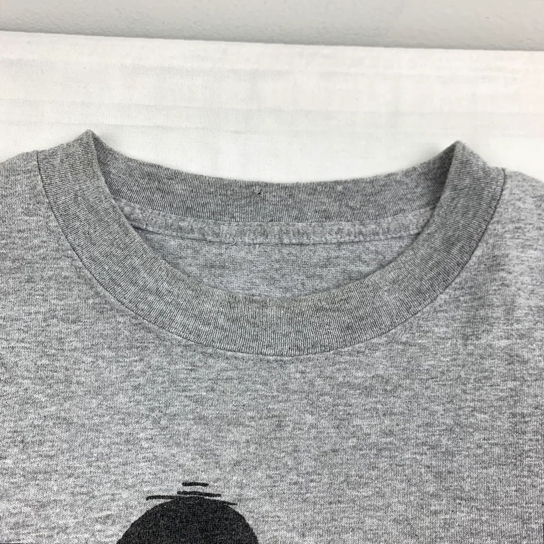 Disney VINTAGE Mickey Mouse Shirt Adult Medium Gray Disney World Theme Park Cartoon Y2K Mens Size US M / EU 48-50 / 2 - 4 Thumbnail
