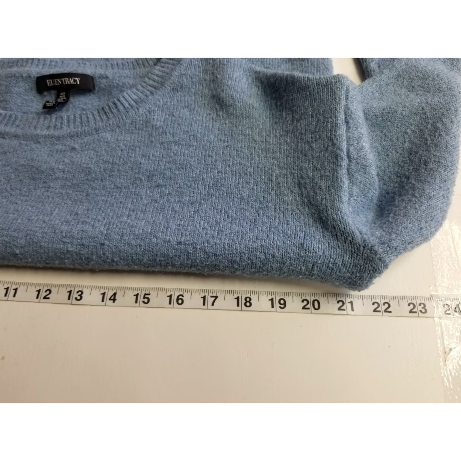 Ellen Tracy **Ellen Tracy Women's Blue Long Sleeve M Pullover Sweater** User: Ellen Tracy Women's Blue Long Sleeve M Pullover Sweater Size M / US 6-8 / IT 42-44 - 4 Thumbnail