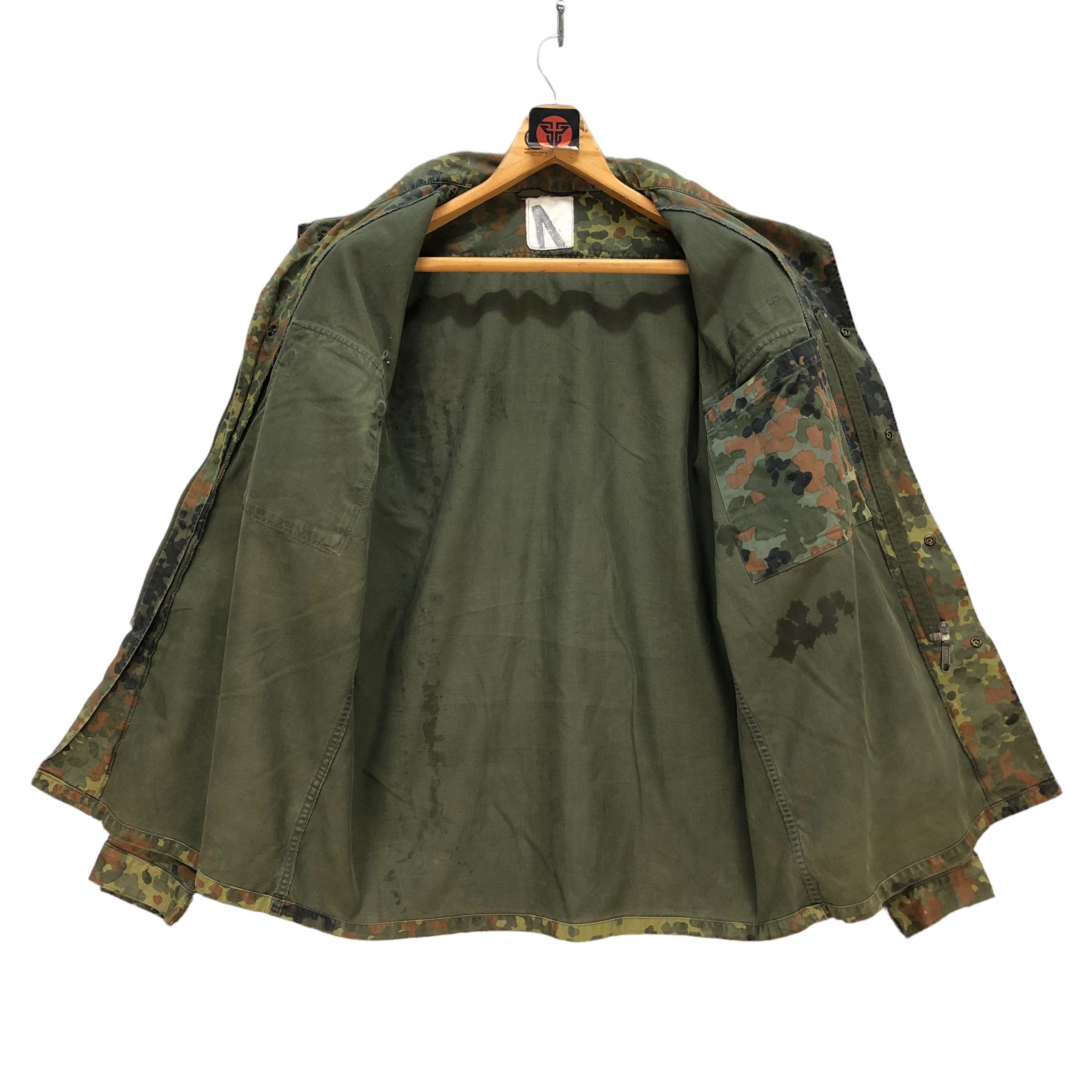 Vintage VINTAGE GERMANY CAMO FIELD JACKET #7342-131 Size US L / EU 52-54 / 3 - 8 Thumbnail