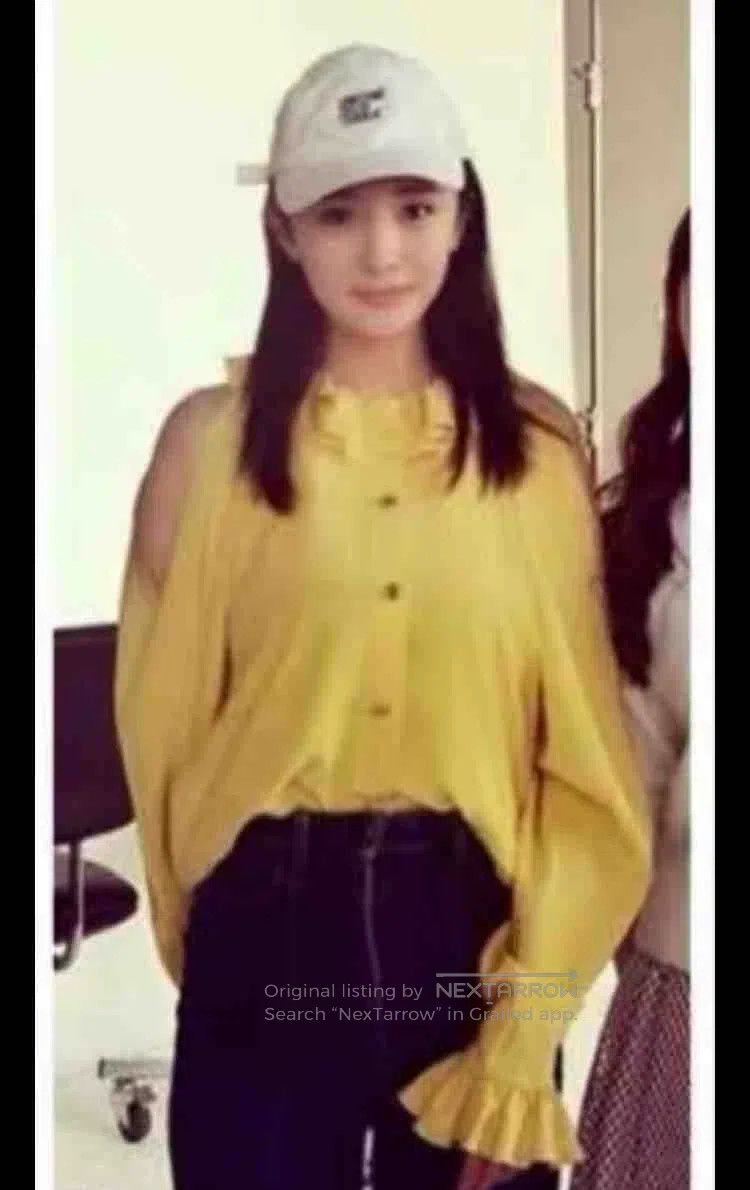 Chanel Chanel Bright yellow off-the-shoulder shirt Size XS / US 0-2 / IT 36-38 - 3 Thumbnail