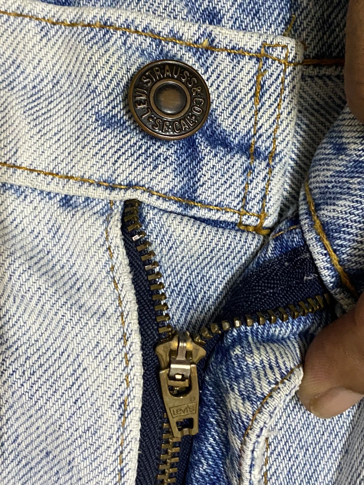 Levi's Vintage Clothing Vintage Levis 510 90’s Faded Wash Distressed Jeans Size US 30 / EU 46 - 9 Thumbnail