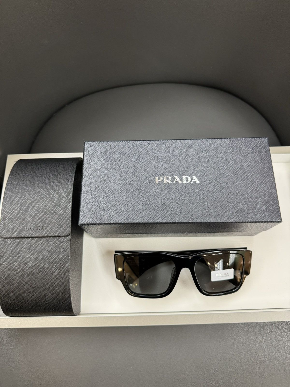 Prada × Vintage NEW Prada Sunglasses Rectangular Kardashain Size ONE SIZE - 2 Thumbnail