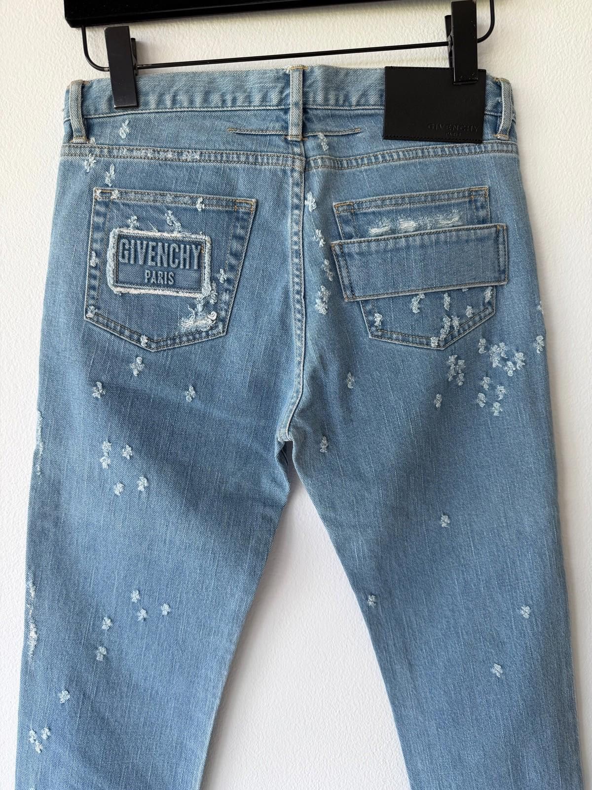 Givenchy new Givenchy mens denim jeans blue distressed 29 podium Size US 29 - 7 Thumbnail
