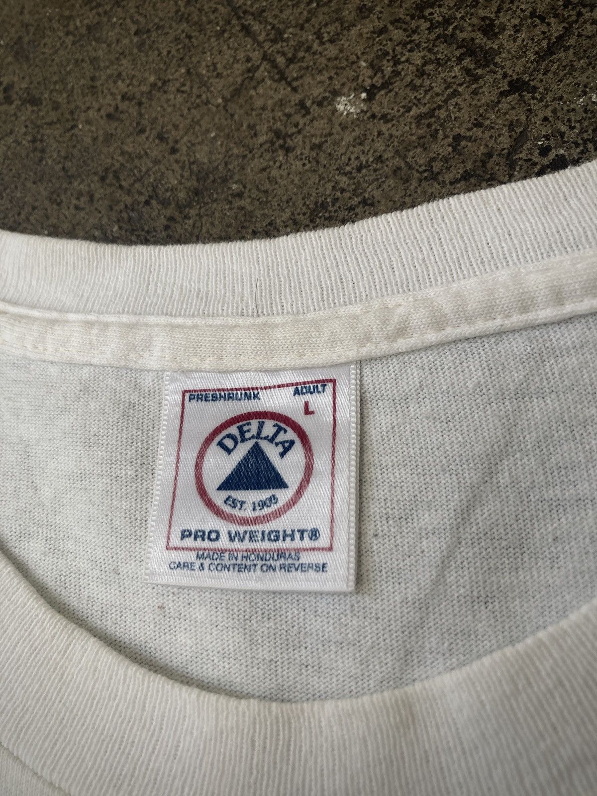 Vintage Vintage 90s Humor Script Tee Size US L / EU 52-54 / 3 - 7 Thumbnail