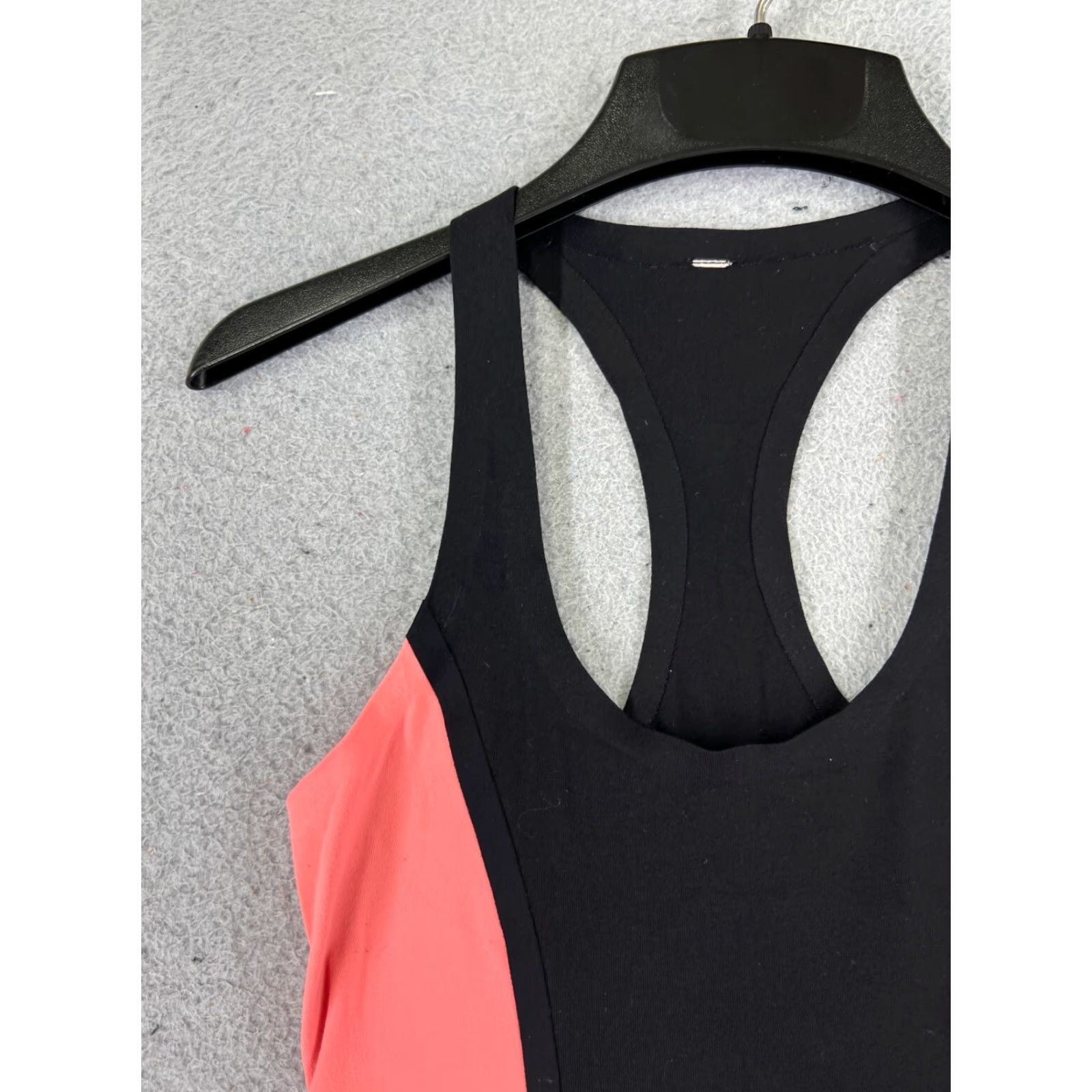 Lululemon Lululemon Shirt Women 2 Black Coral Cool Racerback Tank Top Surf Bonded Size XS / US 0-2 / IT 36-38 - 3 Thumbnail