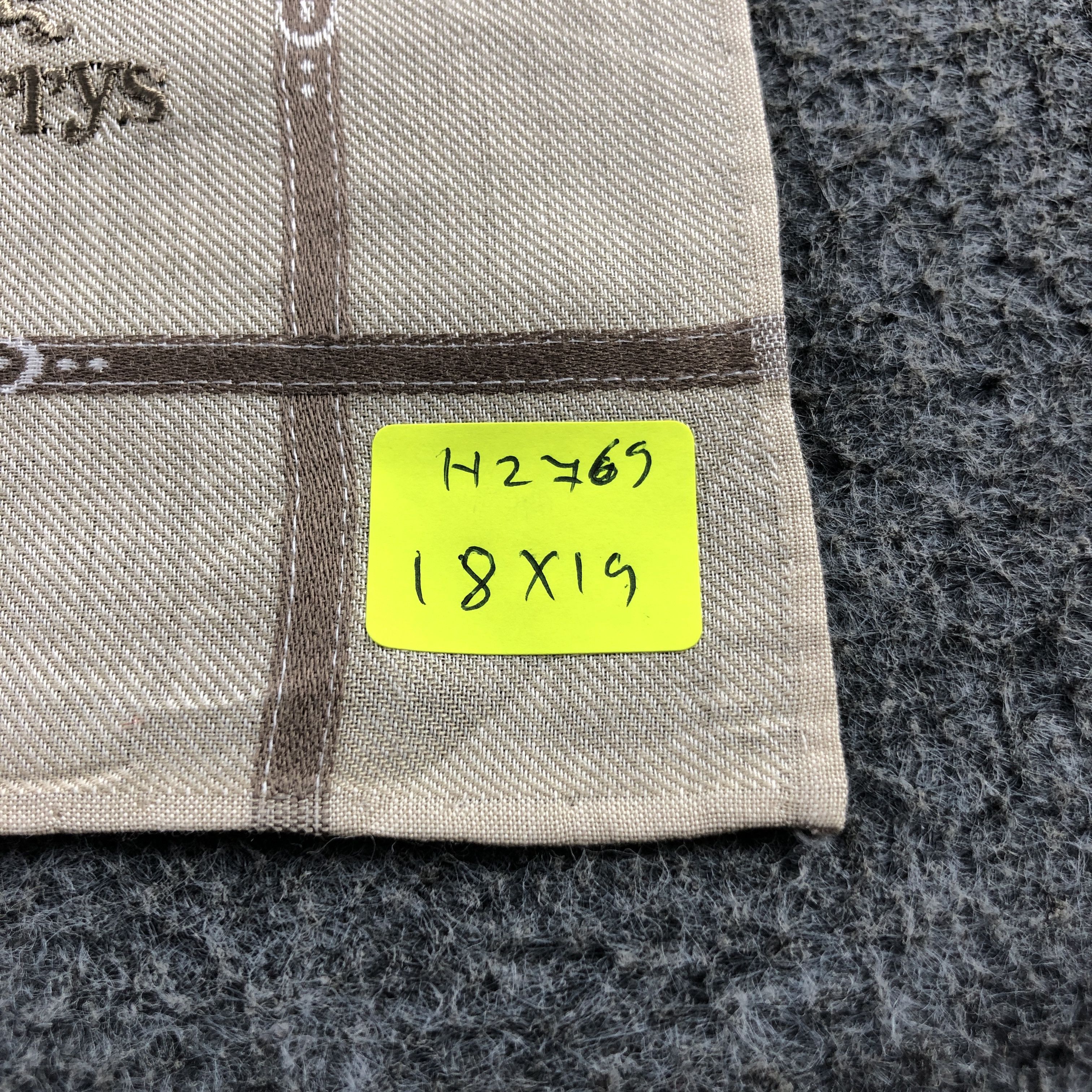 Burberry Burberry Handkerchief Neckerchief Bandana H2769 Size ONE SIZE - 6 Thumbnail