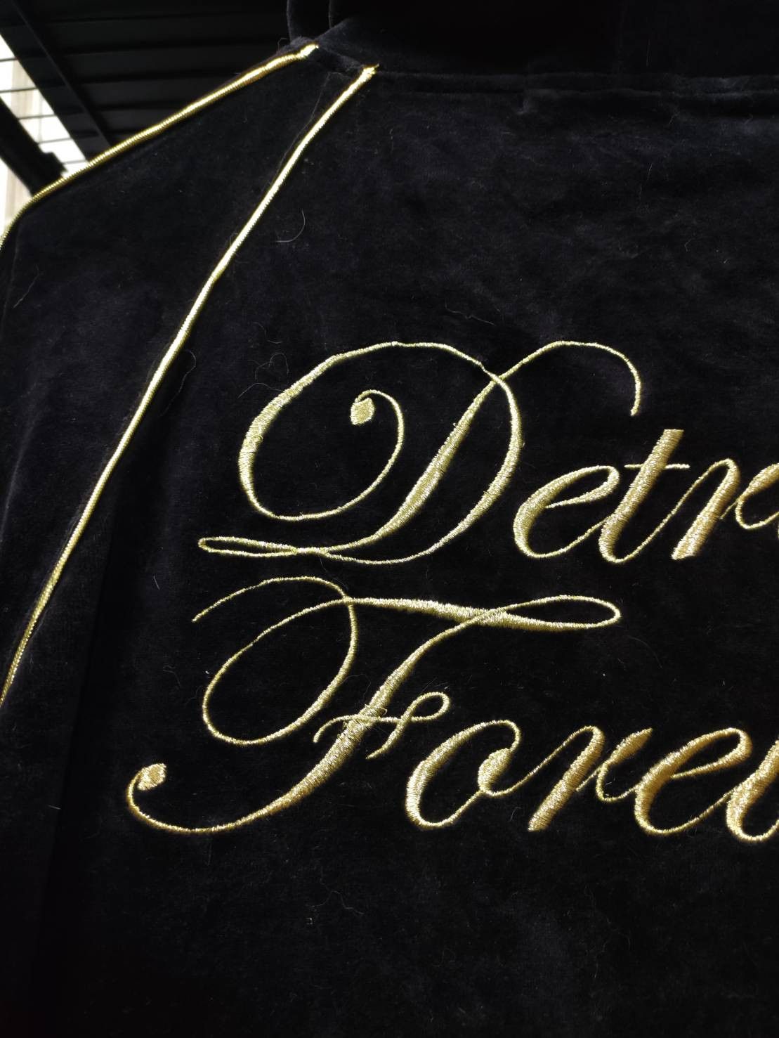 Hysteric Glamour Vtg 00's Hysteric Glamour " Detroit Forever " Velvet Hoodie Size US S / EU 44-46 / 1 - 13 Thumbnail