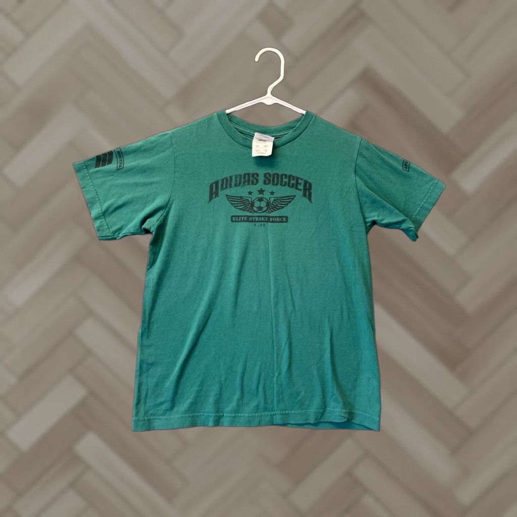 Adidas Adidas Shirt Men’s Green Short Sleeve Size Large 54-48 Crew Neck Cotton Knit Vintage? No 90s? (adjusted) Size US L / EU 52-54 / 3 - 1 Thumbnail