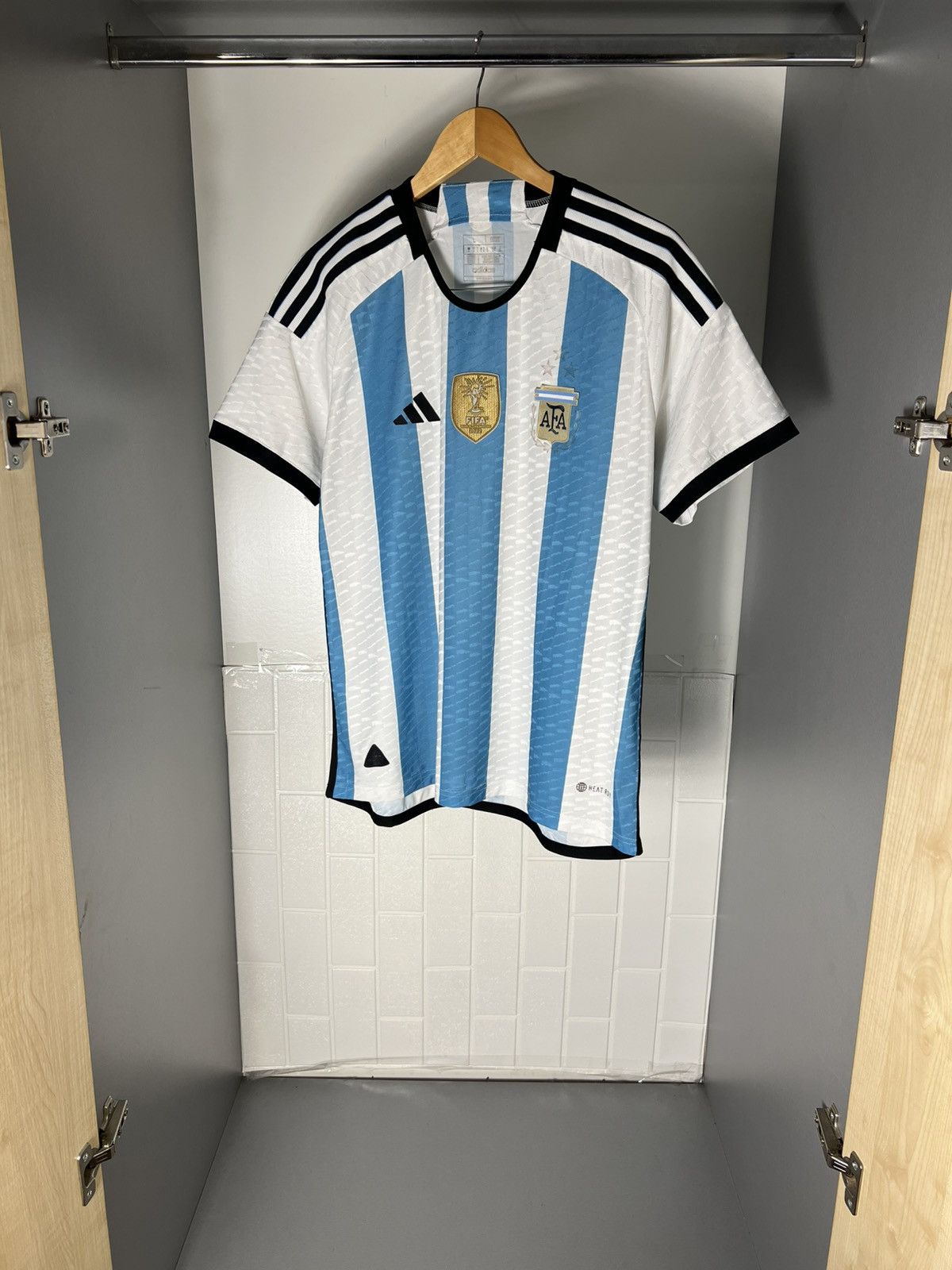 Vintage VERY RARE ADIDAS ARGENTINA SOCCER JERSEY RETRO BLOKE Y2K 90s Size US XL / EU 56 / 4 - 10 Thumbnail