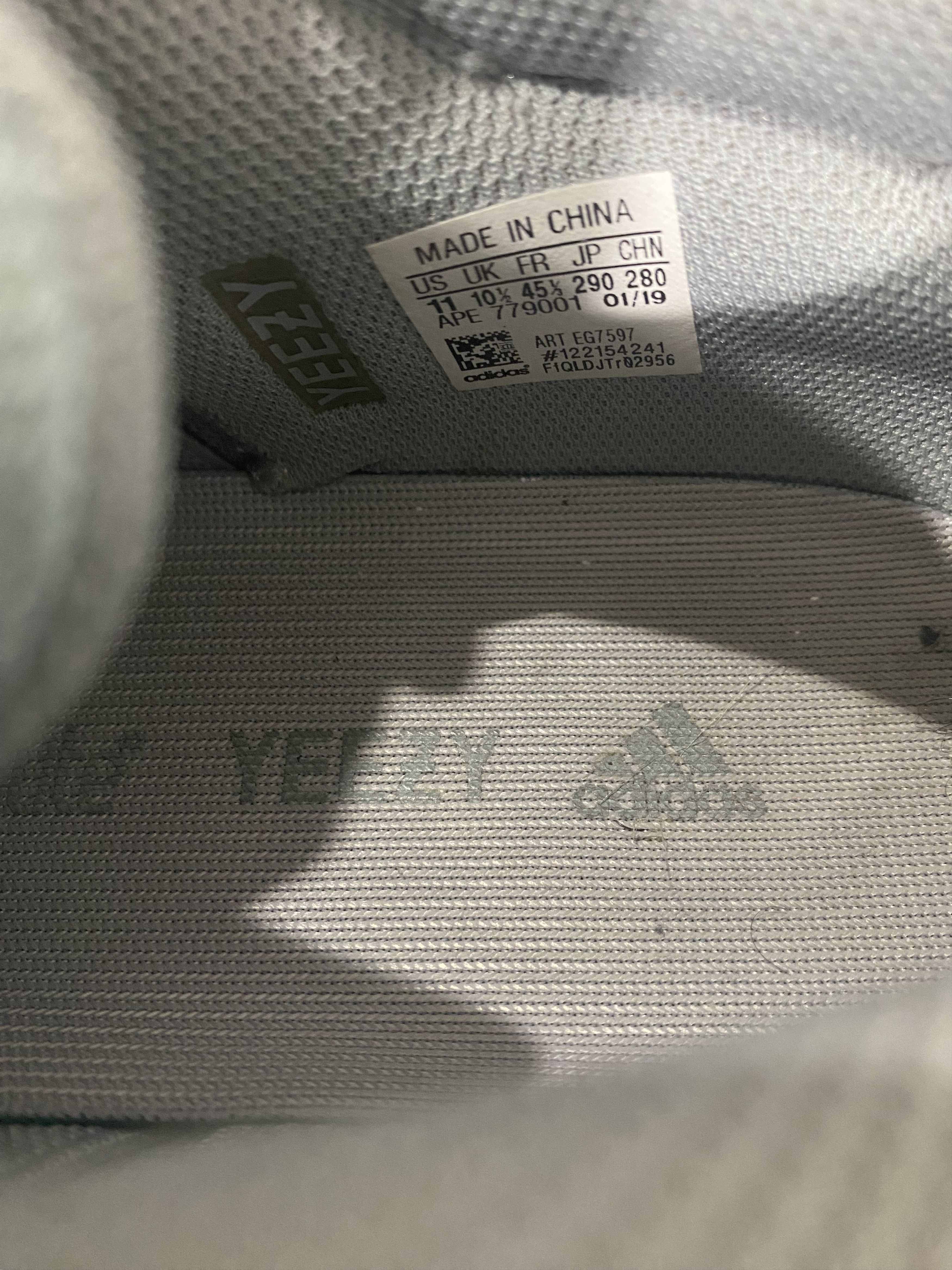 Yeezy YEEZY BOOST 700 INERTIA Size US 11 / EU 44 - 8 Thumbnail