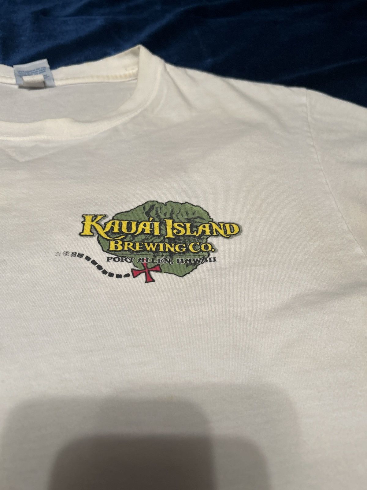 Vintage Vtg crazy shirts Kauai island brewing co t shirt sz M Size US M / EU 48-50 / 2 - 2 Thumbnail