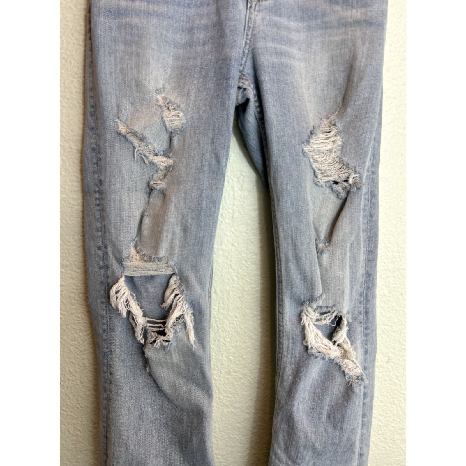 Abercrombie & Fitch Abercrombie & Fitch Jeans Women 0 Zoe Natural Rise Ankle Light Wash Distress Beige, Regular, 25 in Waist 27 in Inseam, Ankle, Womens Size ONE SIZE - 3 Thumbnail