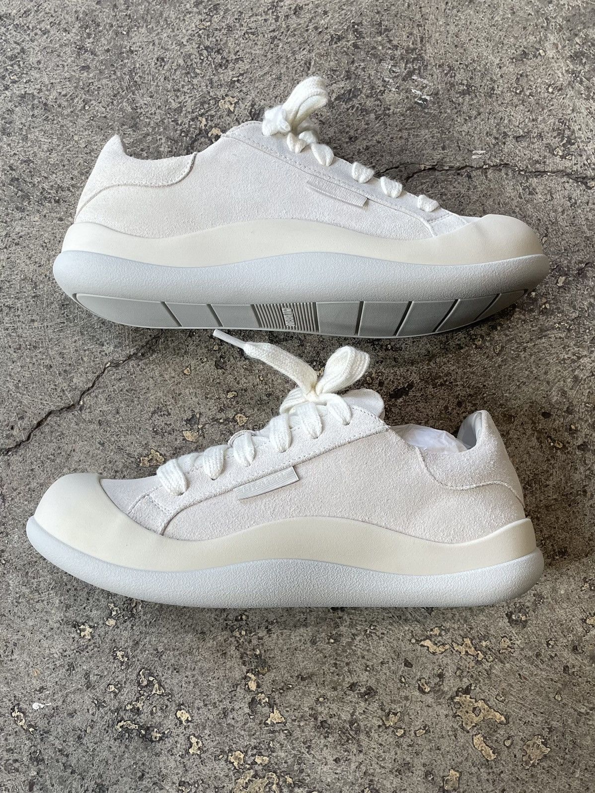 Axel Arigato Axel Arigato Squish Sneakers Size US 8 / EU 41 - 1 Thumbnail