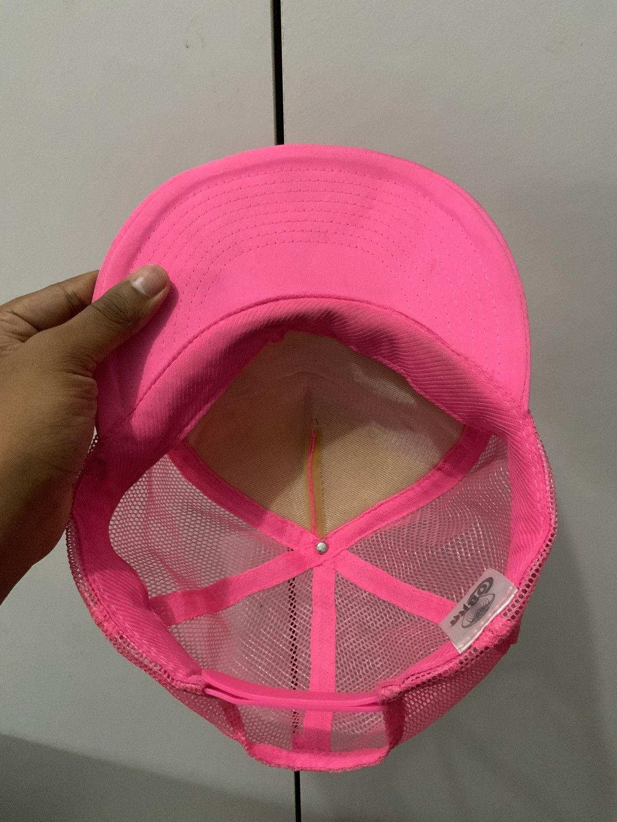 Vintage V Unit Pinky Trucker Hat Size ONE SIZE - 7 Thumbnail