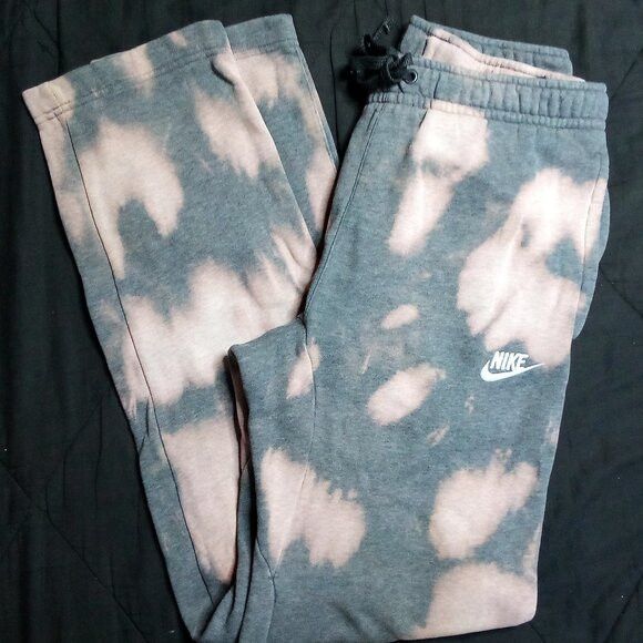 Nike Nike Logo Tie Dye Reverse Sweatpants Joggers Trainers Size US 30 / EU 46 - 1 Thumbnail
