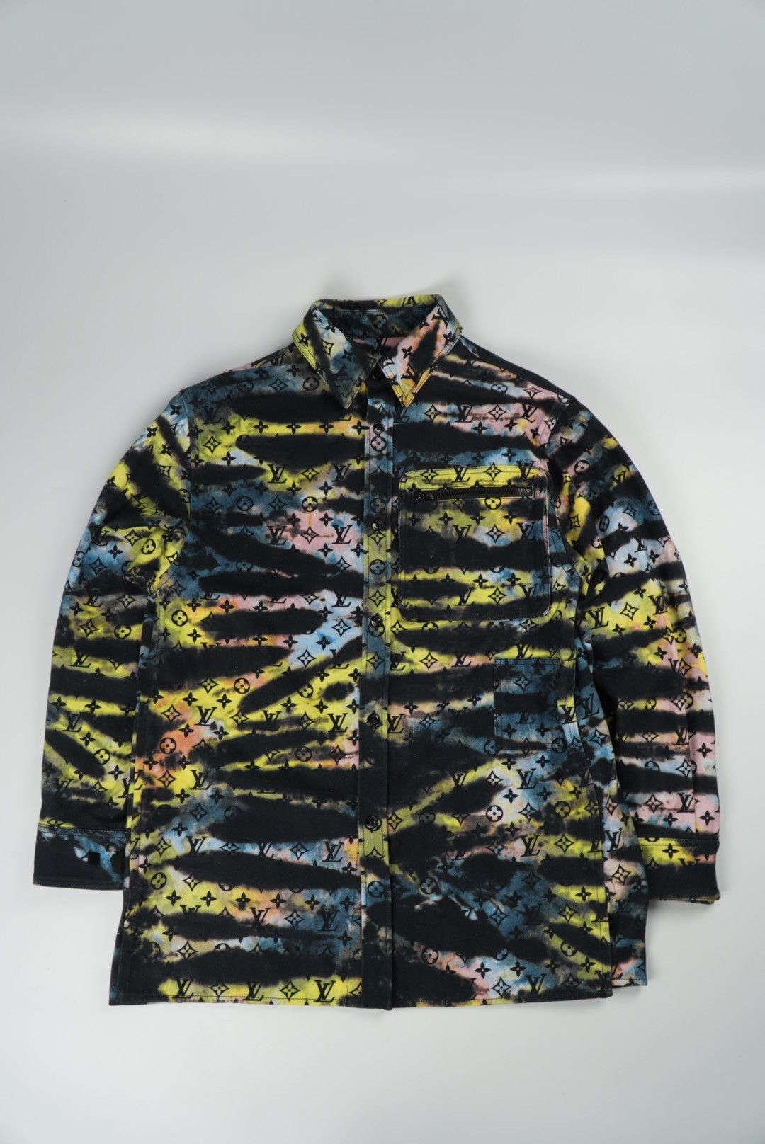 Louis Vuitton Louis Vuitton Black Tie Dye Denim Jacket Size US L / EU 52-54 / 3 - 1 Thumbnail