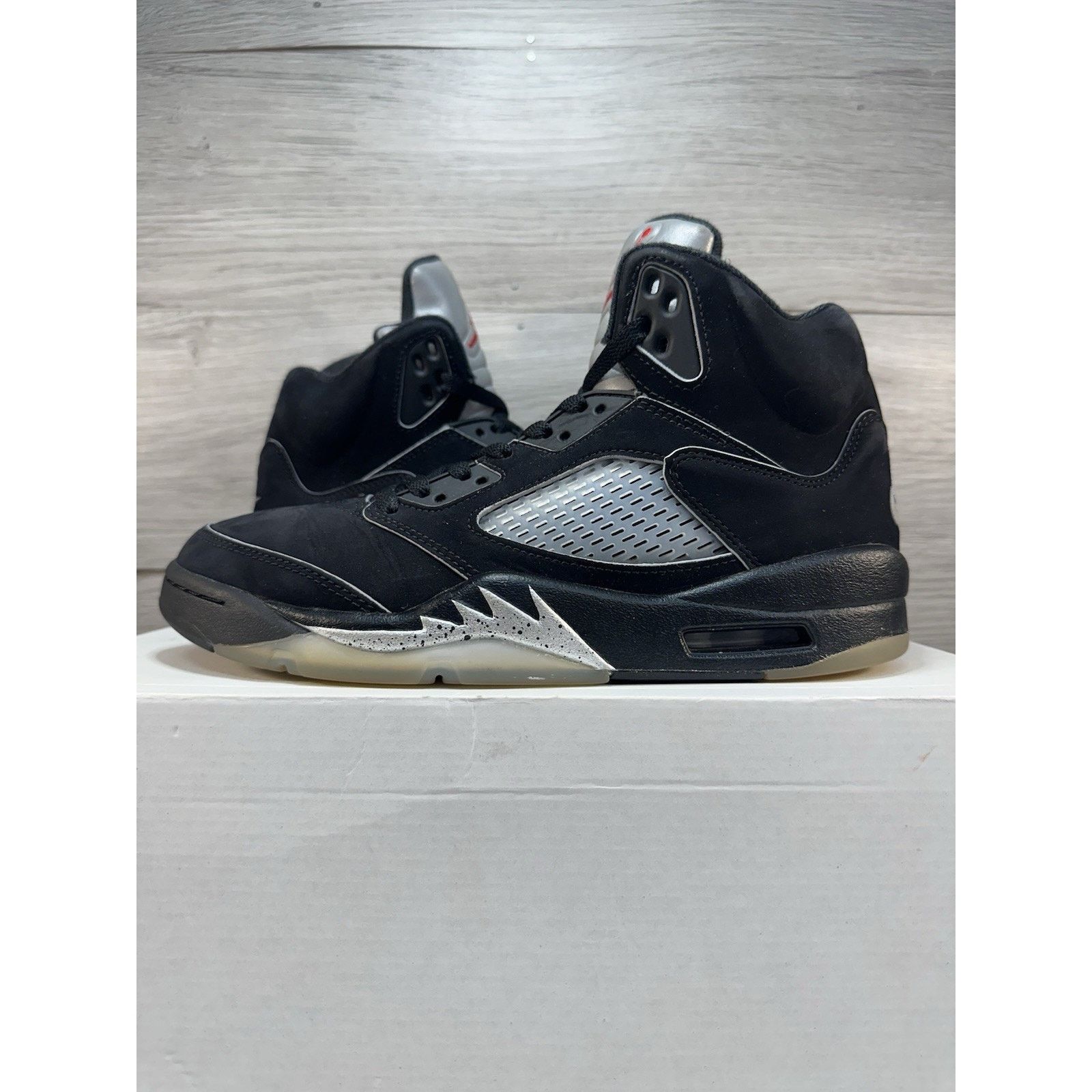 Jordan Brand Air Jordan 5 Retro OG Black Metallic Reimagined - Size 9 Size US 9 / EU 42 - 1 Thumbnail
