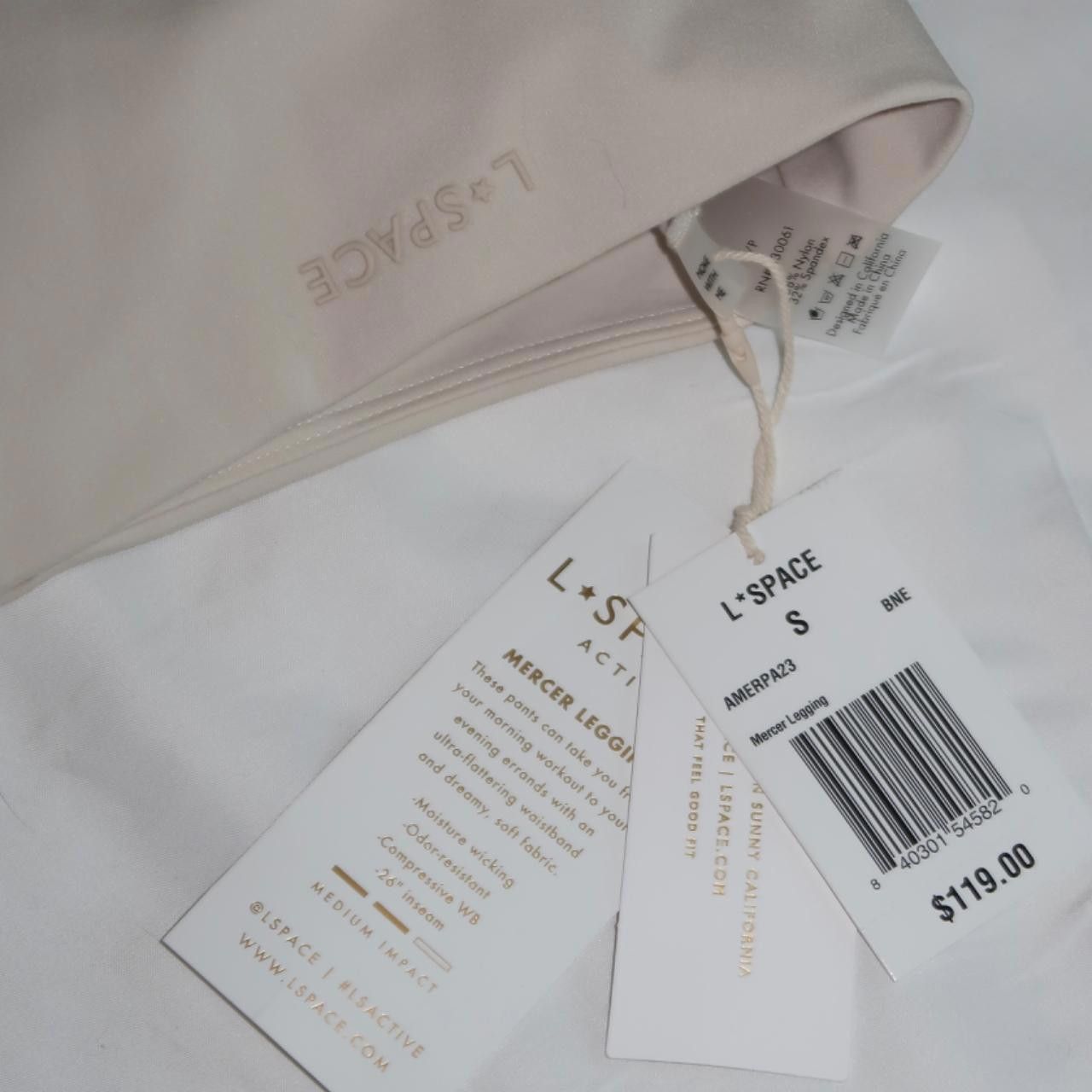 Designer cream LSPACE sports bra and leggings set *originally $200* Size 28" / US 6 / IT 42 - 7 Thumbnail