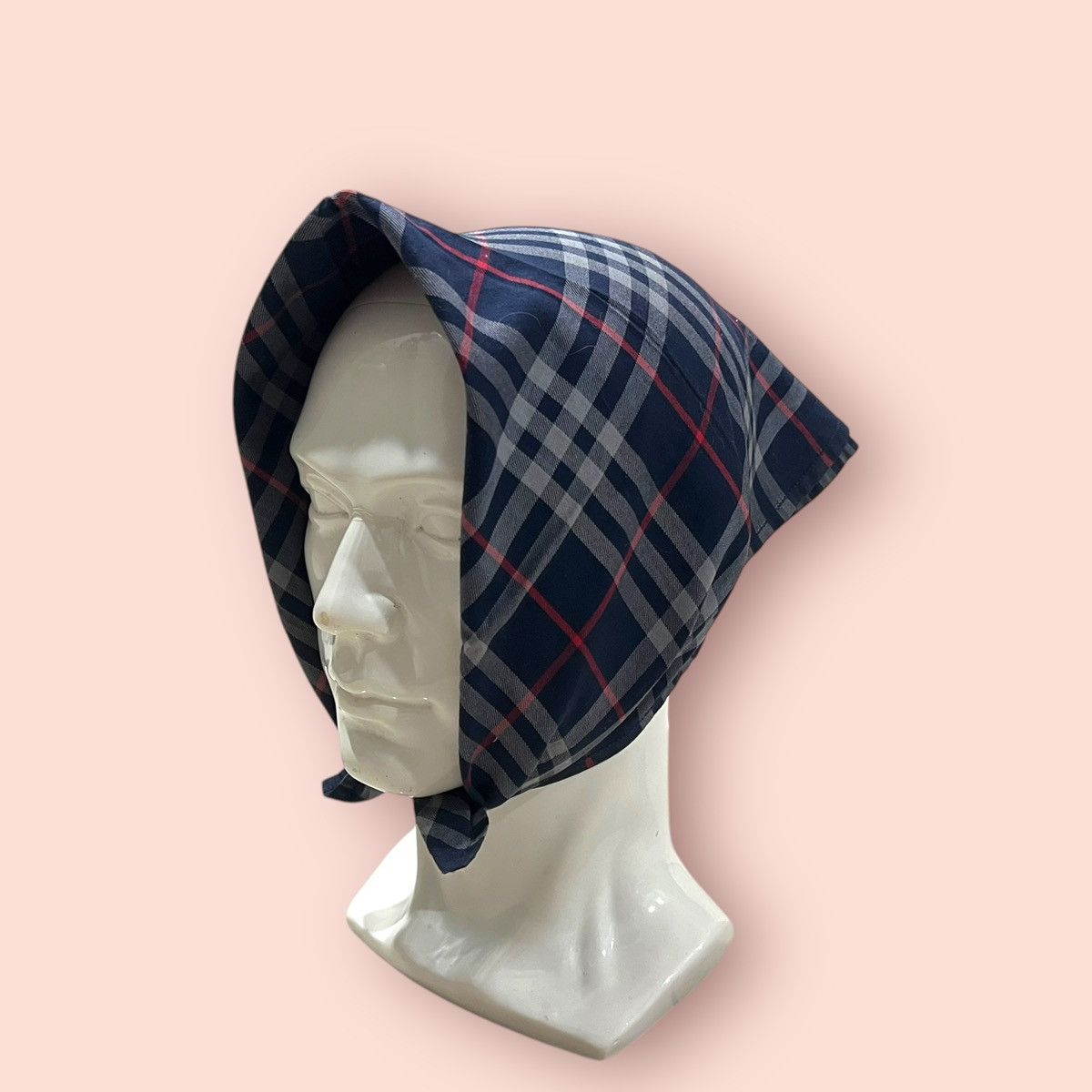 Burberry × Designer ICONIC BURBERRYS BLACK LABEL PLAID NOVA CHECK HANDKERCHIEF Size ONE SIZE - 2 Thumbnail