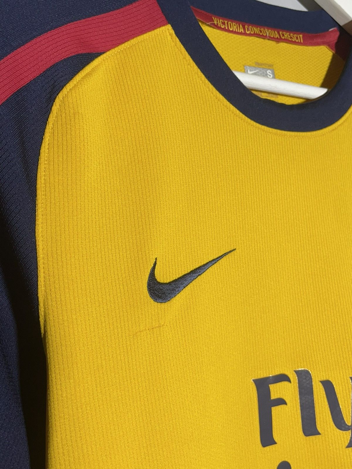 Nike Arsenal FC Nike 2008/09 Away Y2k Streetwear Football Shirt Size US S / EU 44-46 / 1 - 3 Thumbnail
