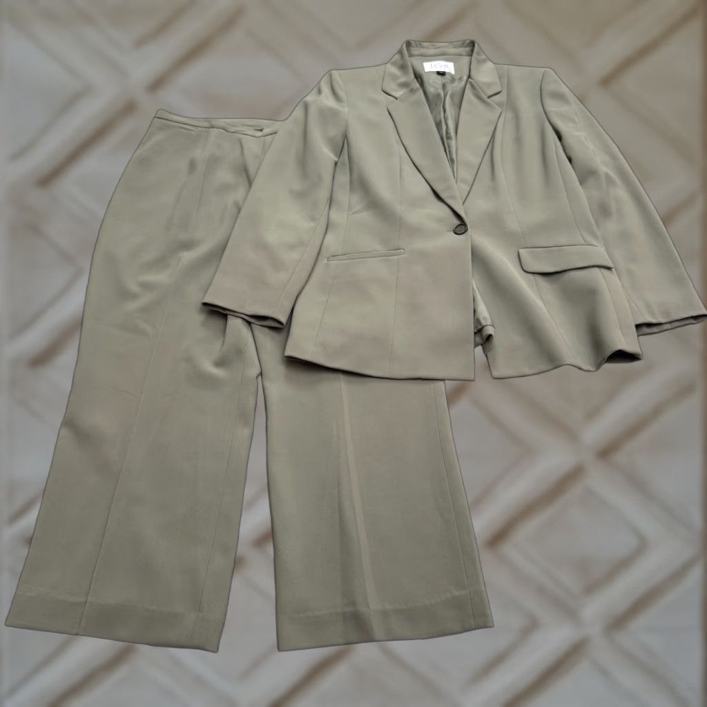 Vintage VINTAGE Le Suit 2Pc Set Dress Pants Blazer Womens 16P Petite Green Wide Leg Size 38" / US 16 / IT 52 - 1 Thumbnail