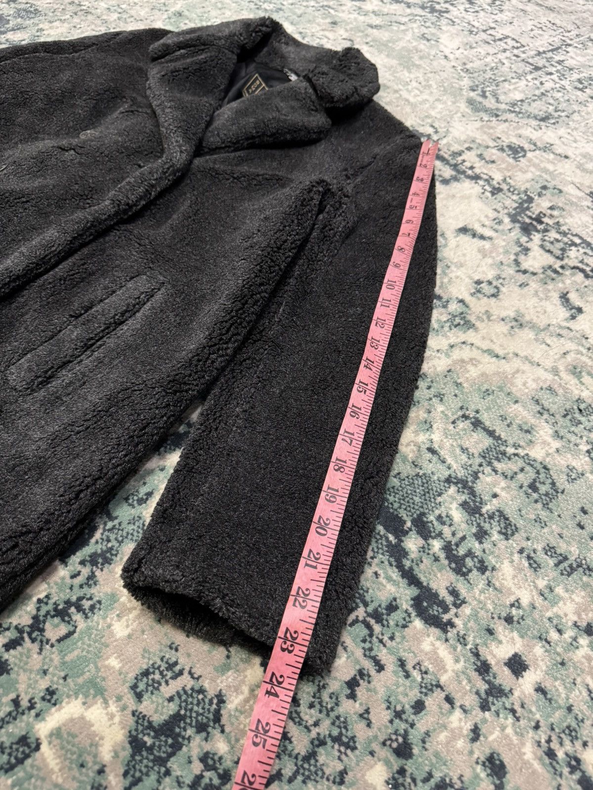 Fendi VINTAGE FENDI ROMA ITALY SHEARLING DOUBLE BREASTED JACKET Size US M / EU 48-50 / 2 - 12 Thumbnail