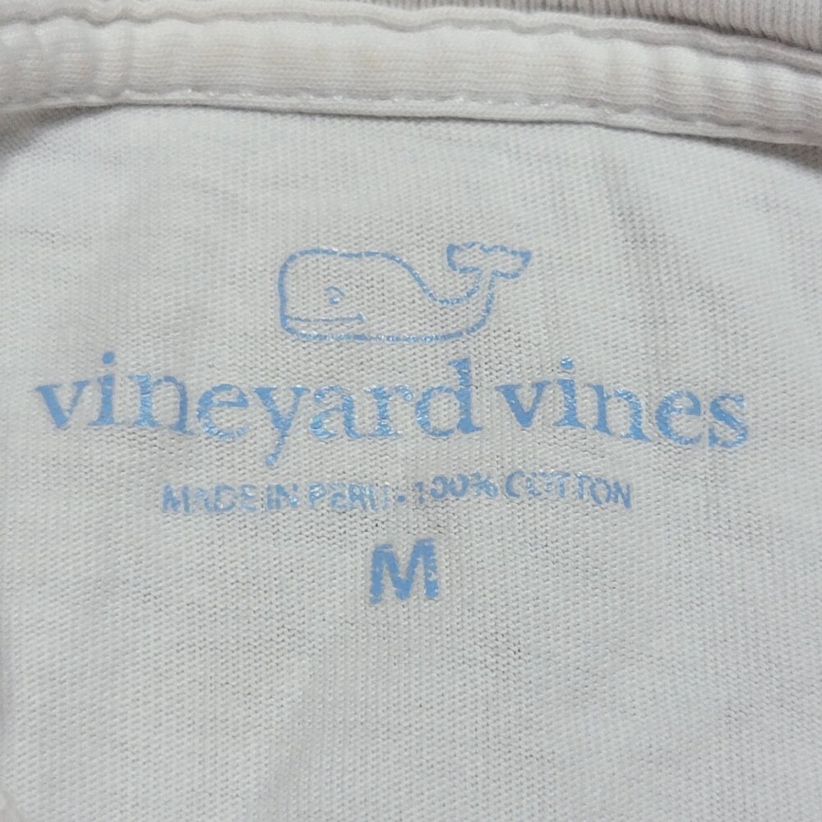 Vineyard Vines Vineyard Vines LS Unisex w/ Pocket "Texas" Whale - Medium Size US M / EU 48-50 / 2 - 7 Thumbnail