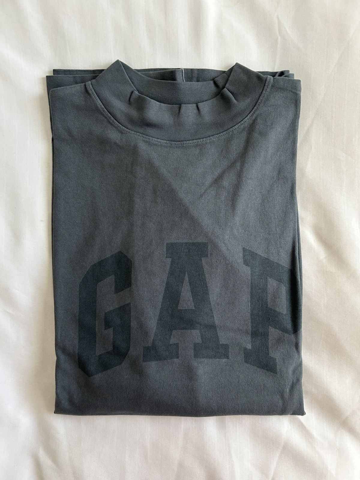 Gap × Yeezy Yeezy GAP Dove Long Sleeve Dark Green Tagged XS Size US M / EU 48-50 / 2 - 2 Thumbnail