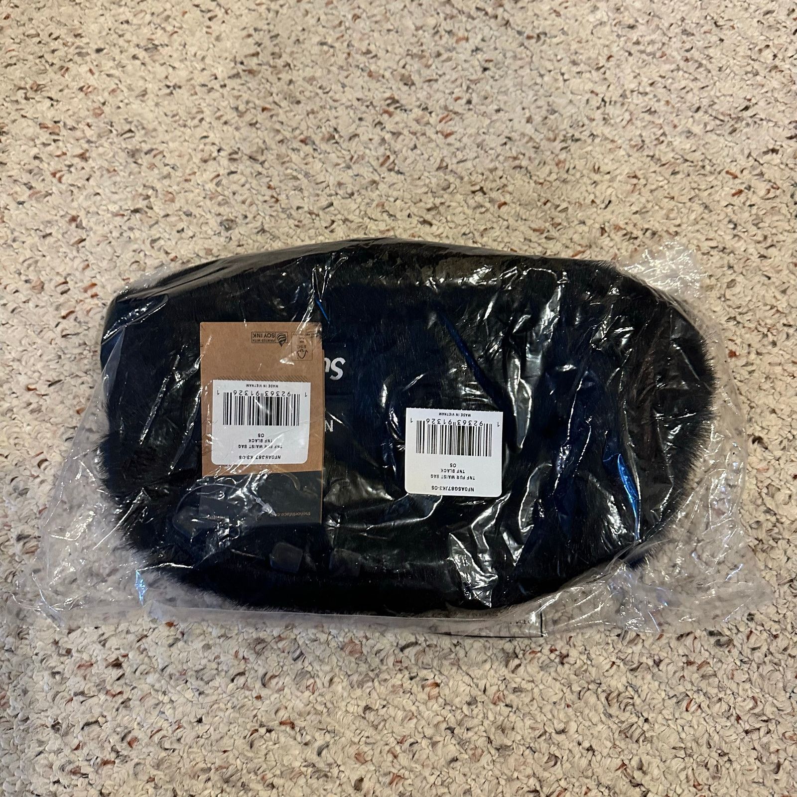 Supreme Supreme The North Face Faux Fur Waist Bag Black Fanny Pack Size ONE SIZE - 4 Thumbnail