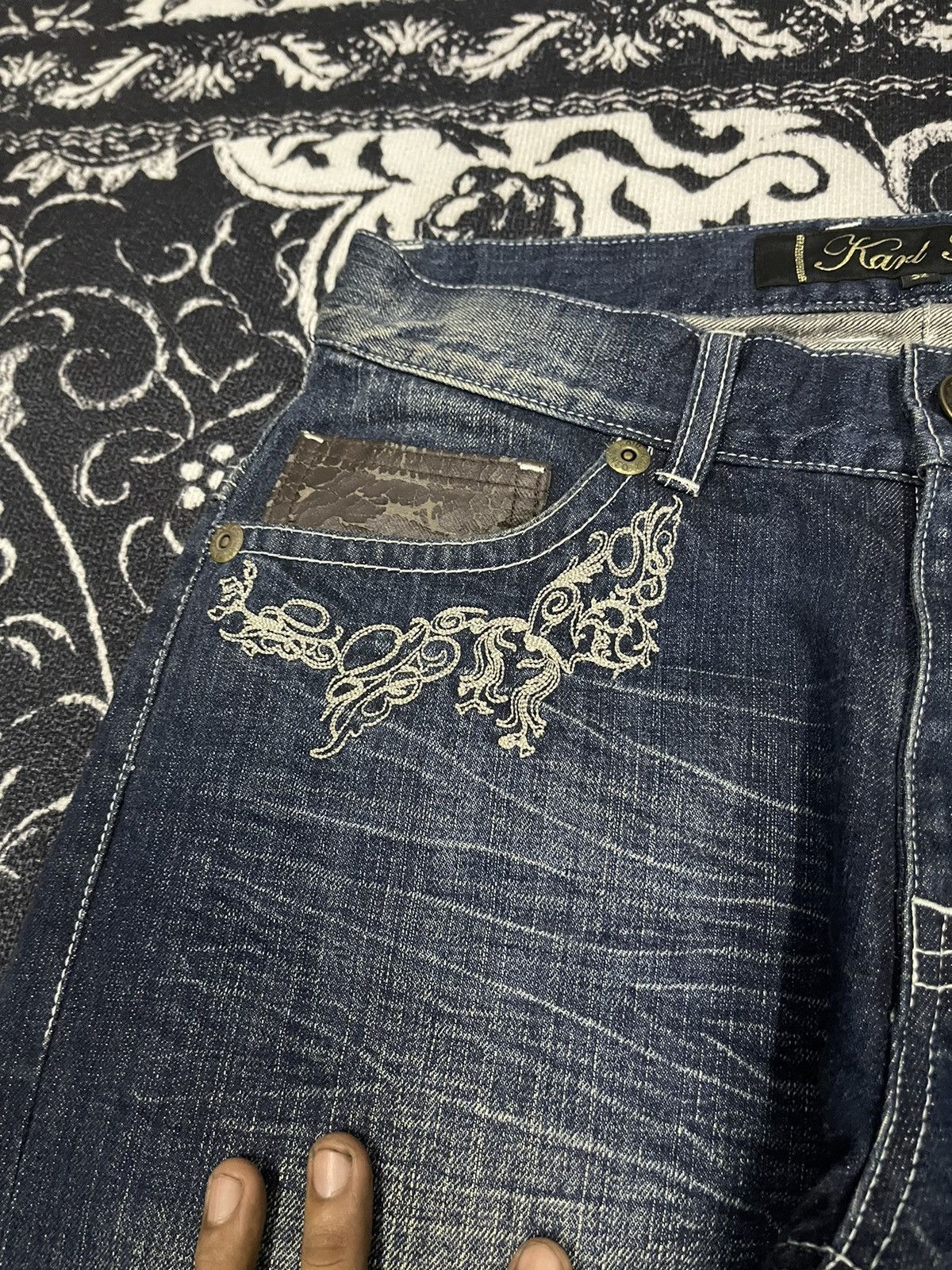 Karl Kani 90s KARL KANI STRAIGHT CUT EMBROIDERED JEANS Size US 31 - 8 Thumbnail