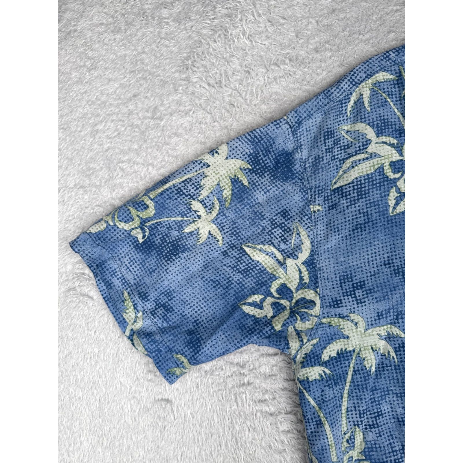 Tommy Bahama Tommy Bahama Shirt Men Large Blue Floral Palm Hawaiian 100% Silk Wood Button Up Size US L / EU 52-54 / 3 - 3 Thumbnail