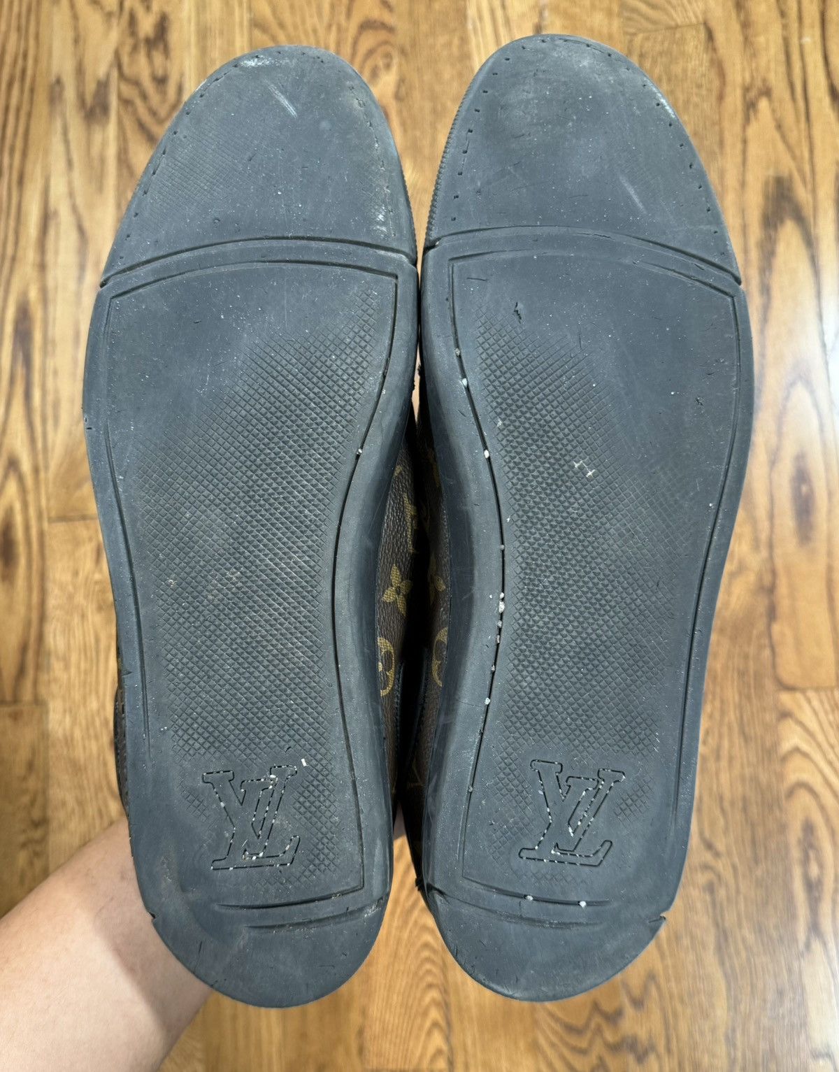 Louis Vuitton Louis Vuitton Calfskin Monogram Slalom Sneakers Leather Size US 9.5 / EU 42-43 - 19 Thumbnail