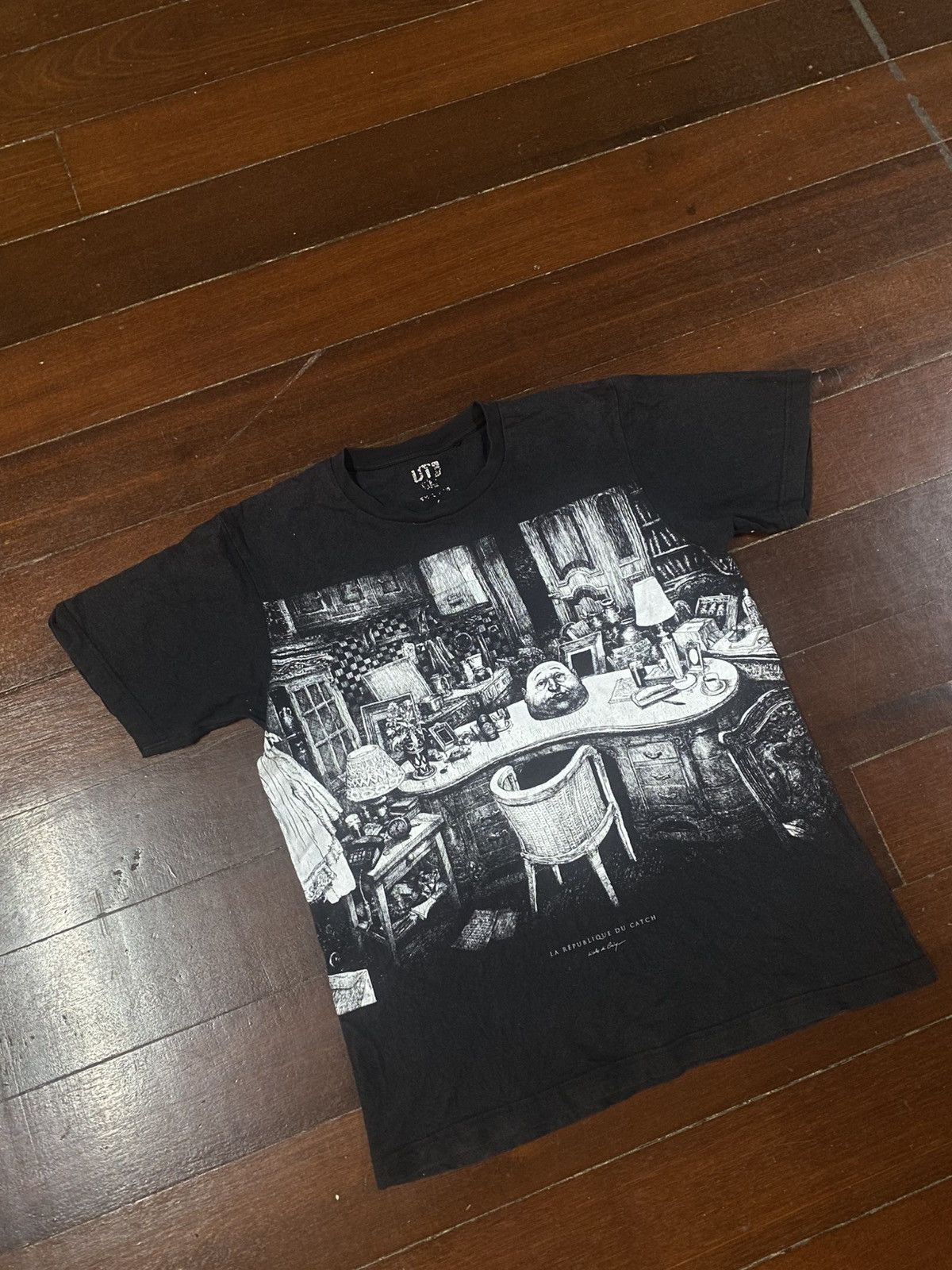 Japanese Brand Rare uniqlo la republique du catch artwork Nicolas de Crecy Size US M / EU 48-50 / 2 - 2 Thumbnail