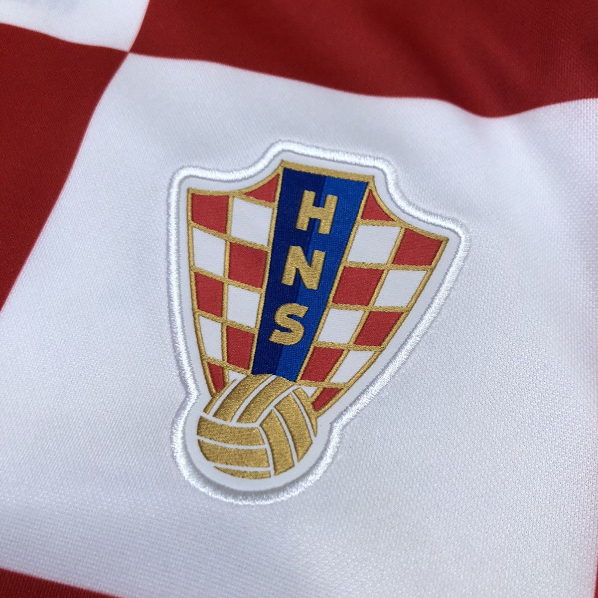Nike Croatia 20/21 home shirt #8 Kovacic Size US S / EU 44-46 / 1 - 5 Thumbnail