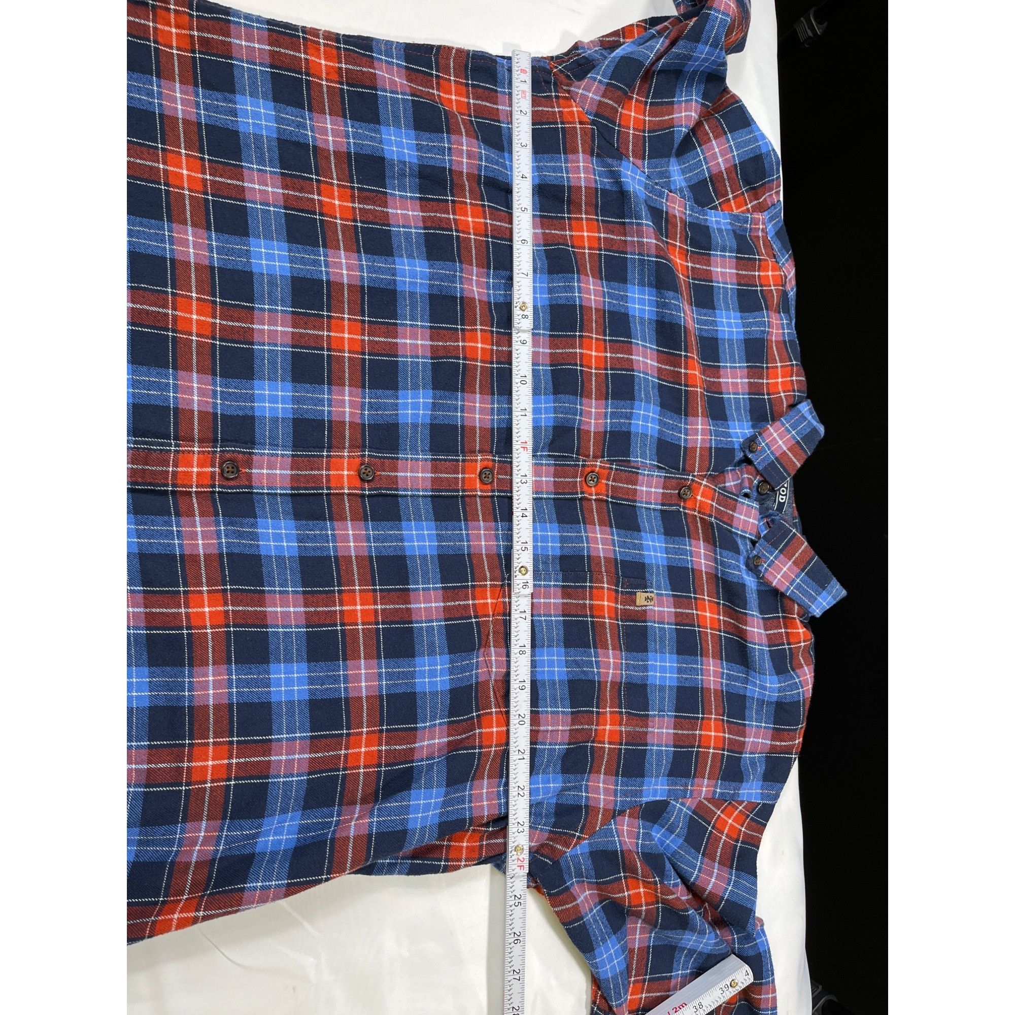 Izod IZOD SKU 7651Mens Red and Blue Plaid Button Down Long Sleeve Size US L / EU 52-54 / 3 - 3 Thumbnail